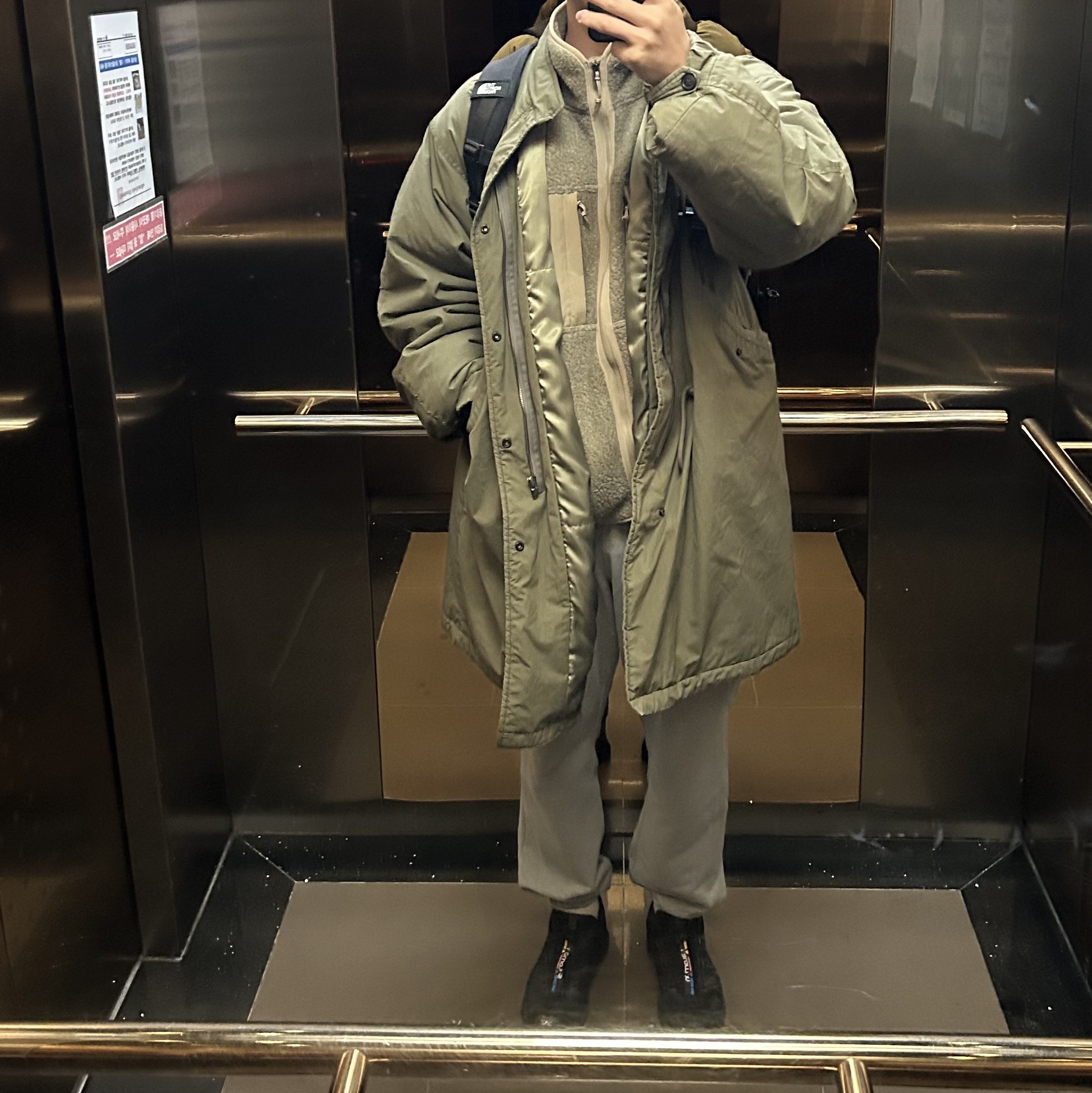 Nike ACG Arctic Wolf Full Zip Top Khaki Light Iron Ore - Asia, Salomon XT-6 ADV Black 착용 스타일