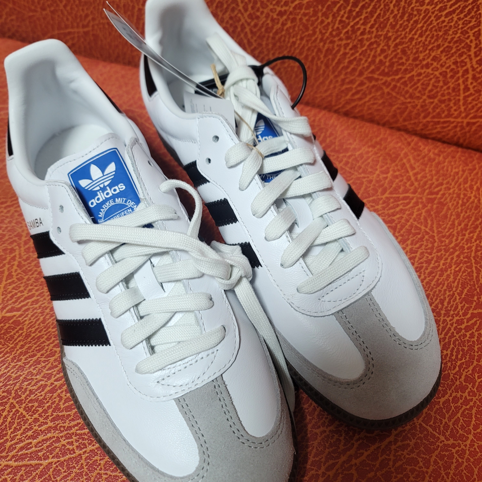 Adidas Samba OG Cloud White 착용 스타일
