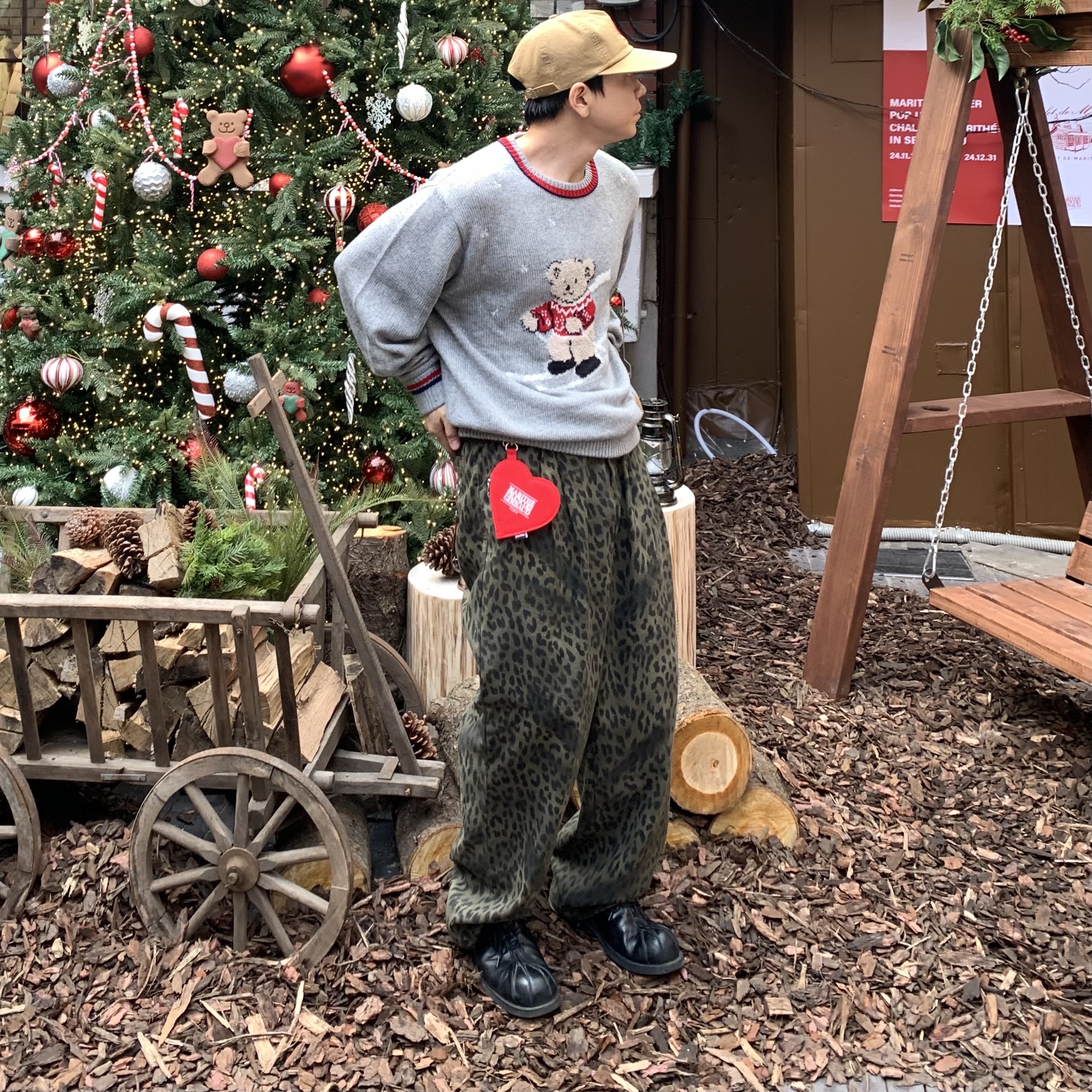 ersco Leopard Baggy Trousers Khaki 착용 스타일 - 1