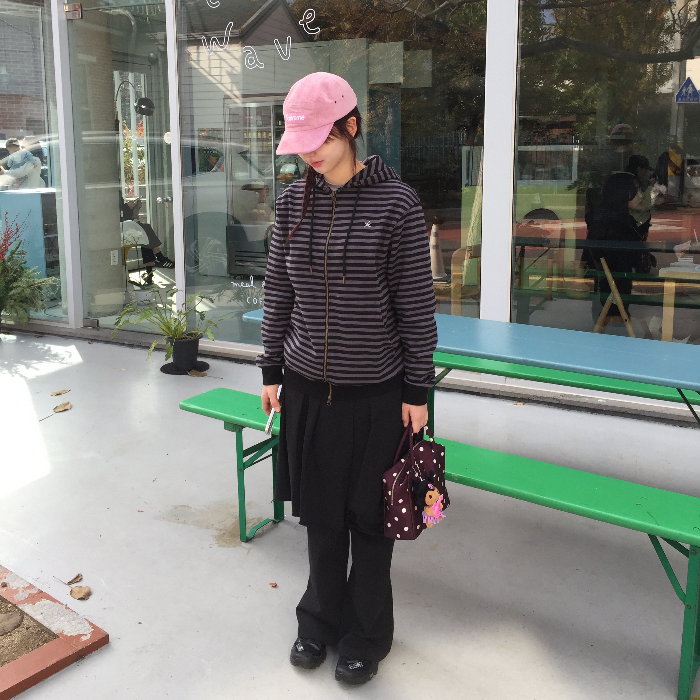 Supreme Suede Camp Cap Pink - 23SS, Salomon x MM6 Maison Margiela XT-4 Mule Black 착용 스타일