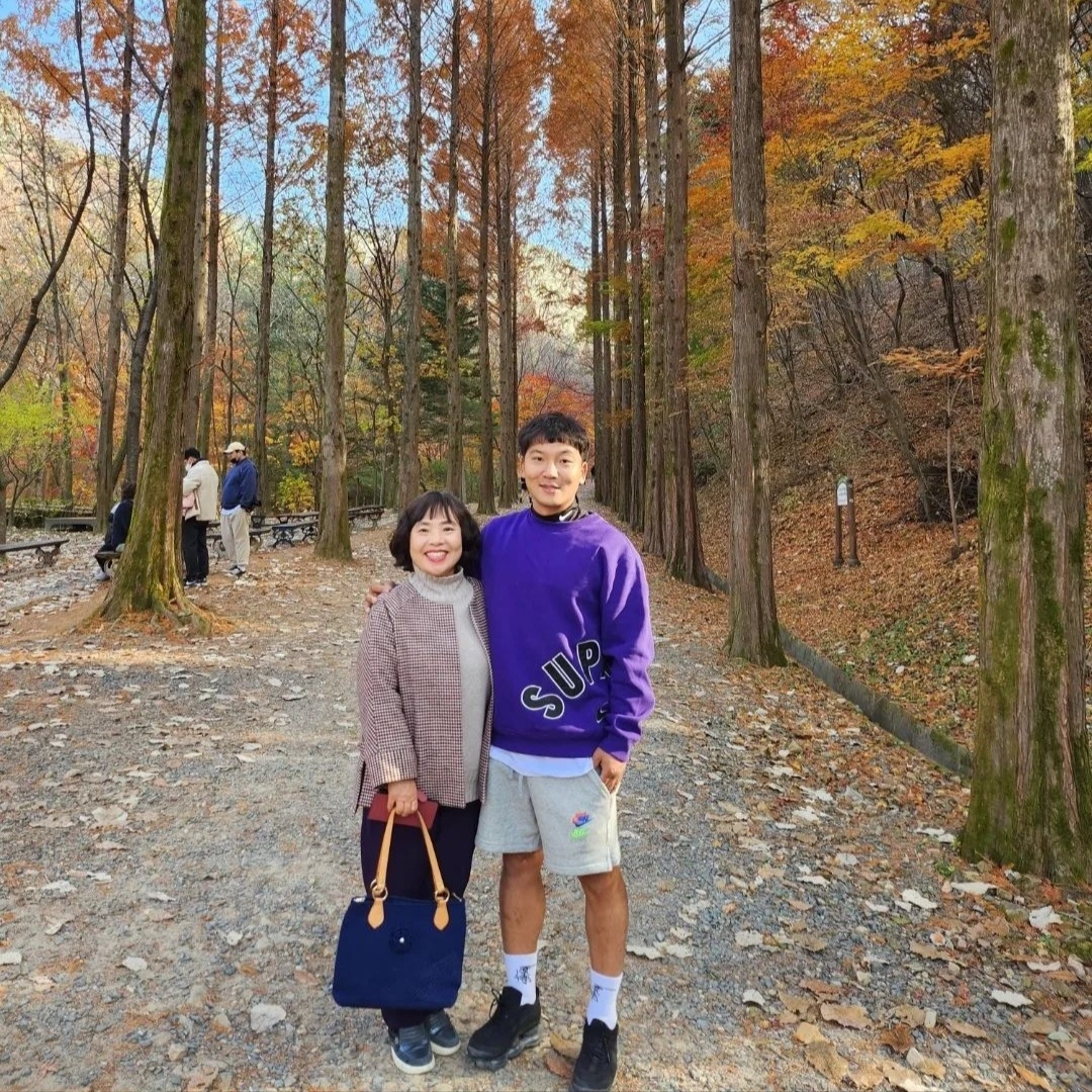 Supreme x Nike Arc Crewneck Purple - 22SS, Nike x Drake Nocta Golf Mock Neck Top White - US/EU 착용 스타일