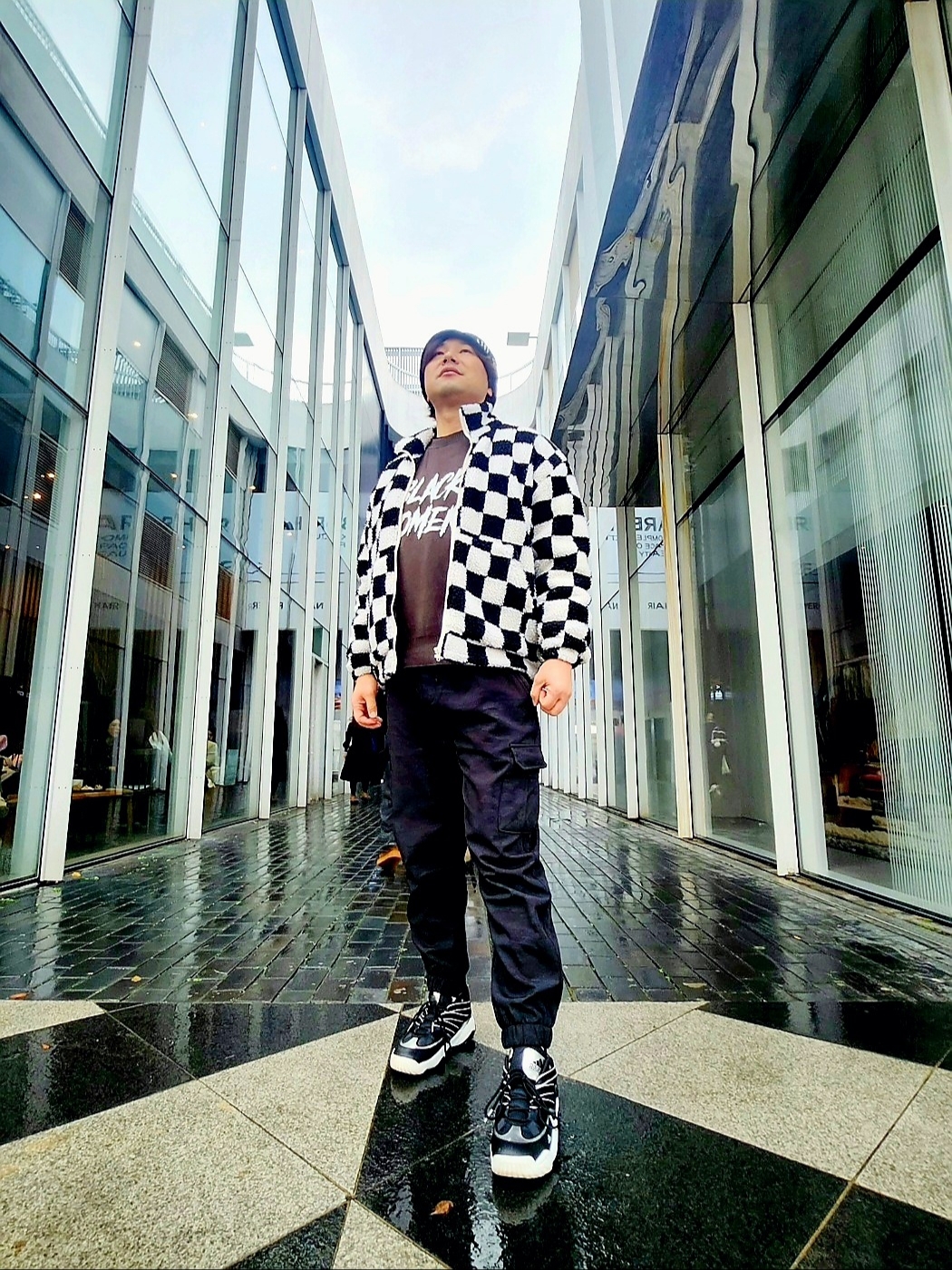 Adidas Top Ten 2010 Core Black Silver Metallic 착용 스타일