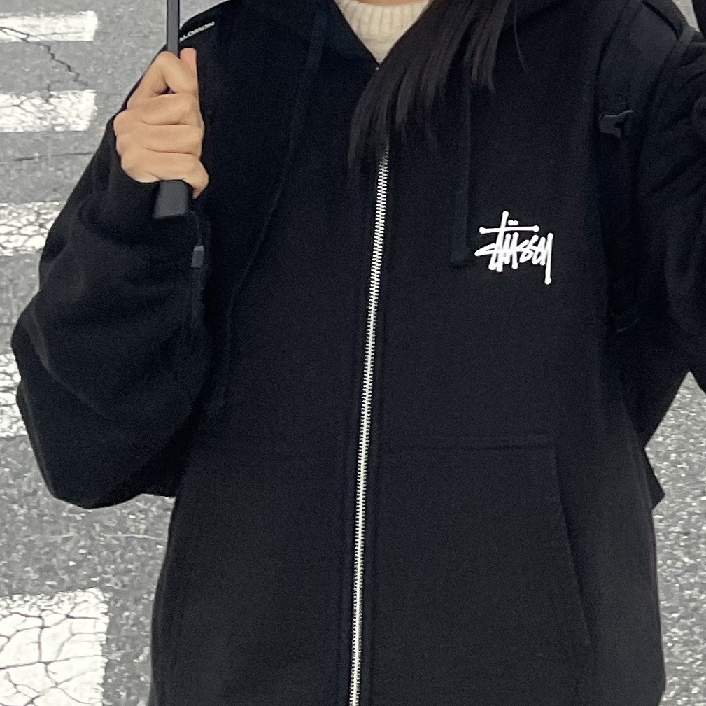 Stussy Basic Zip Hoodie Black 착용 스타일