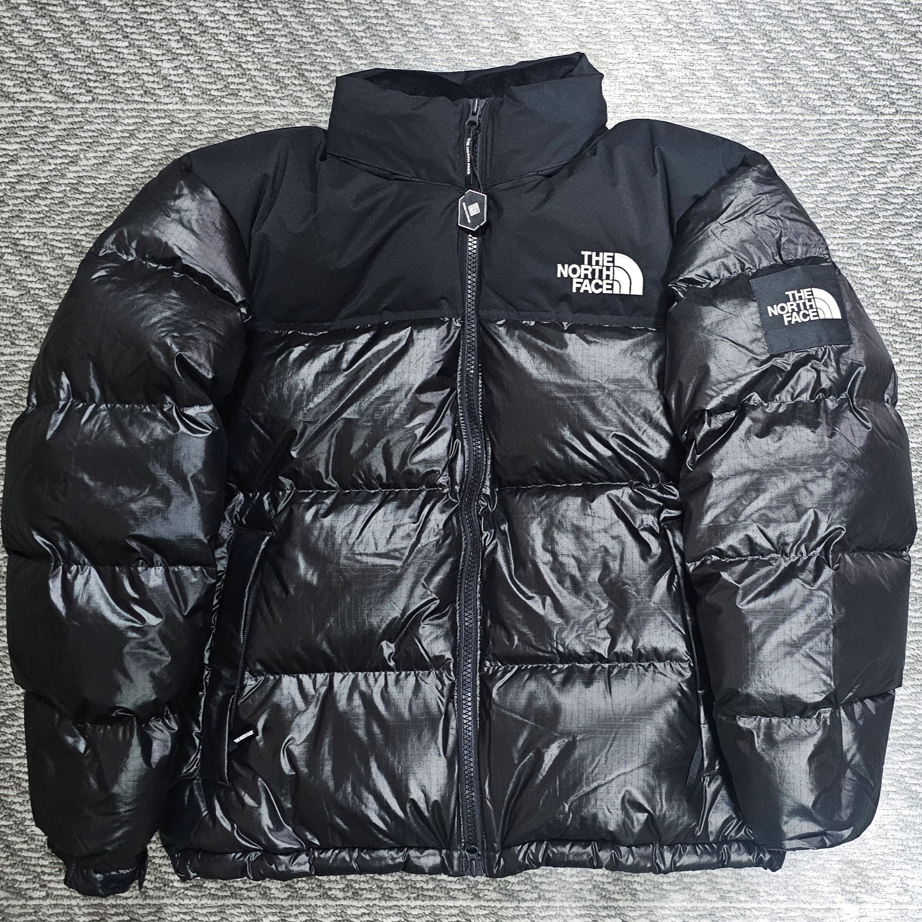 The North Face White Label Novelty Nuptse RDS Down Jacket Black 착용 스타일 - 1
