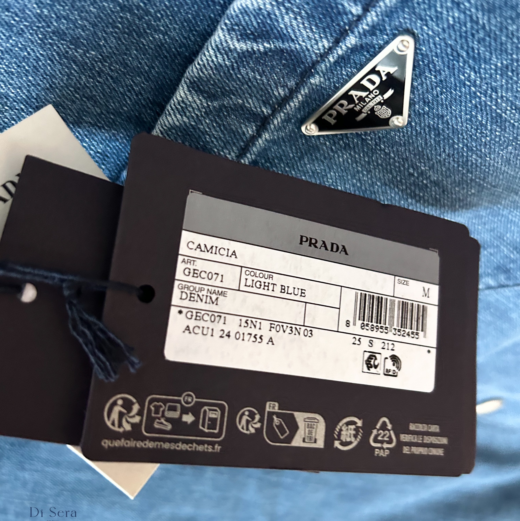 Prada Padding Denim Shirt Light Blue 착용 스타일 - 5