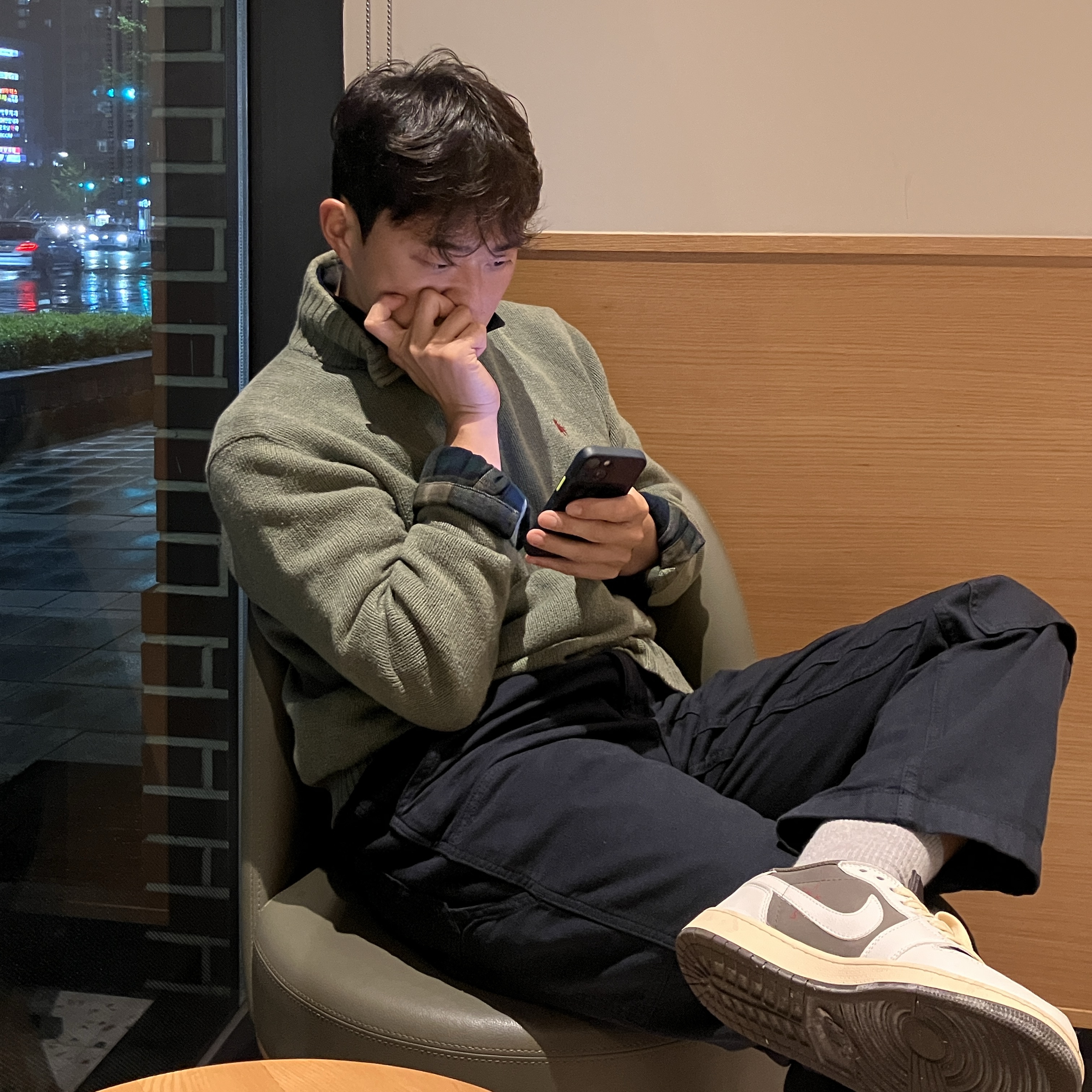 Jordan 1 x Travis Scott Retro Low OG SP Sail and Ridgerock, [20% 적립] Polo Ralph Lauren Cable Knit Cotton Quarter-Zip Sweater Black - 24FW 착용 스타일