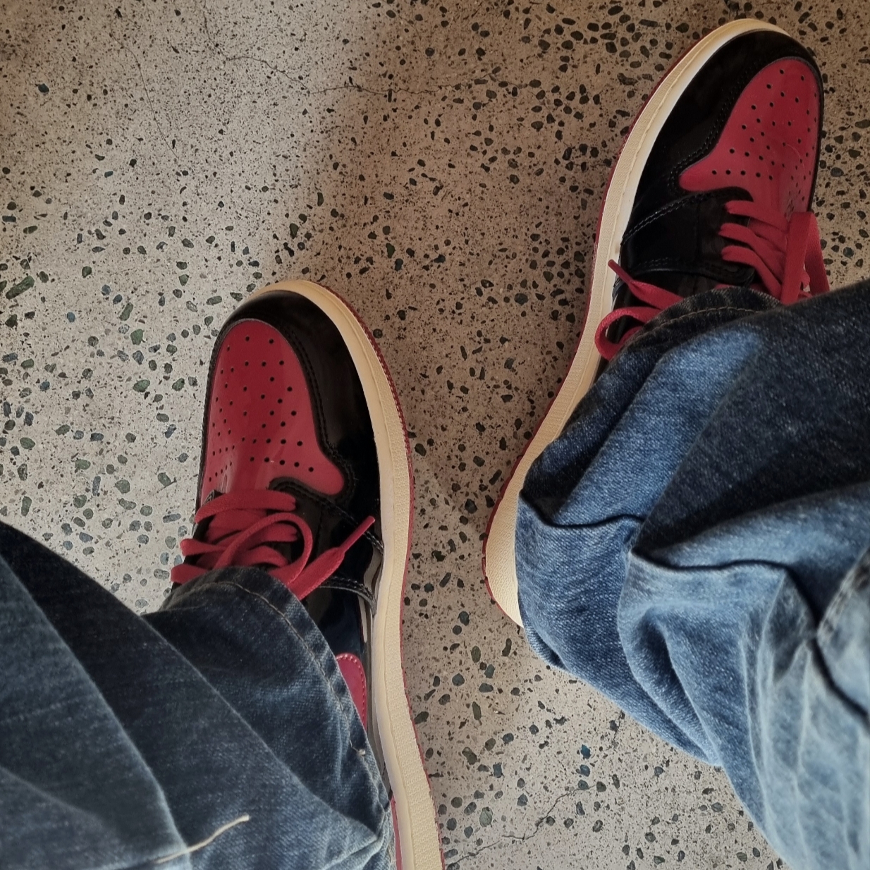 Jordan 1 Retro High OG Patent Bred 착용 스타일