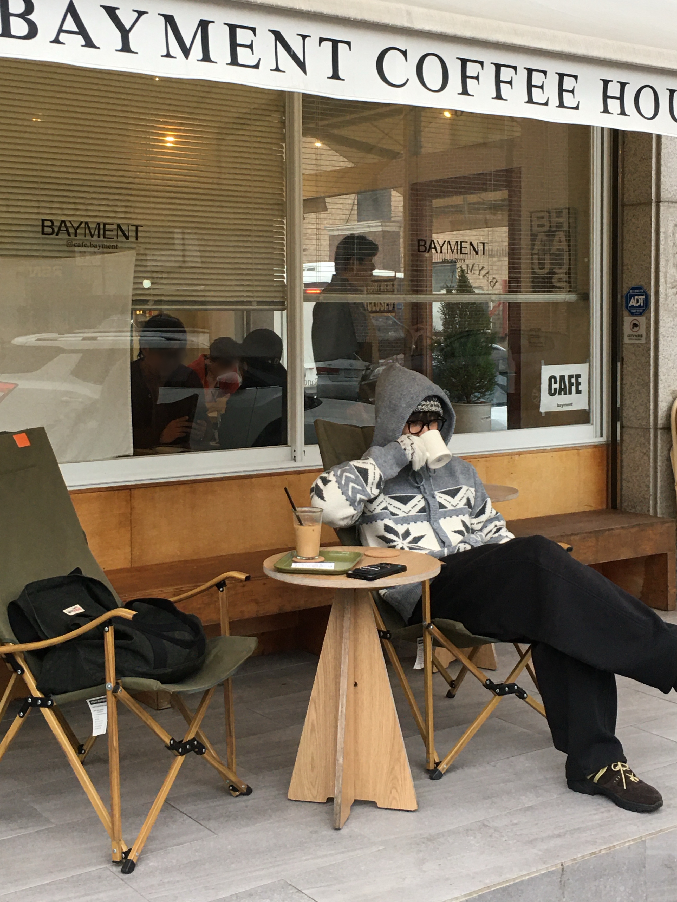 [6% 적립] NegativeThree Moley Tracking Sneakers Nut Brown 착용 스타일 - 3