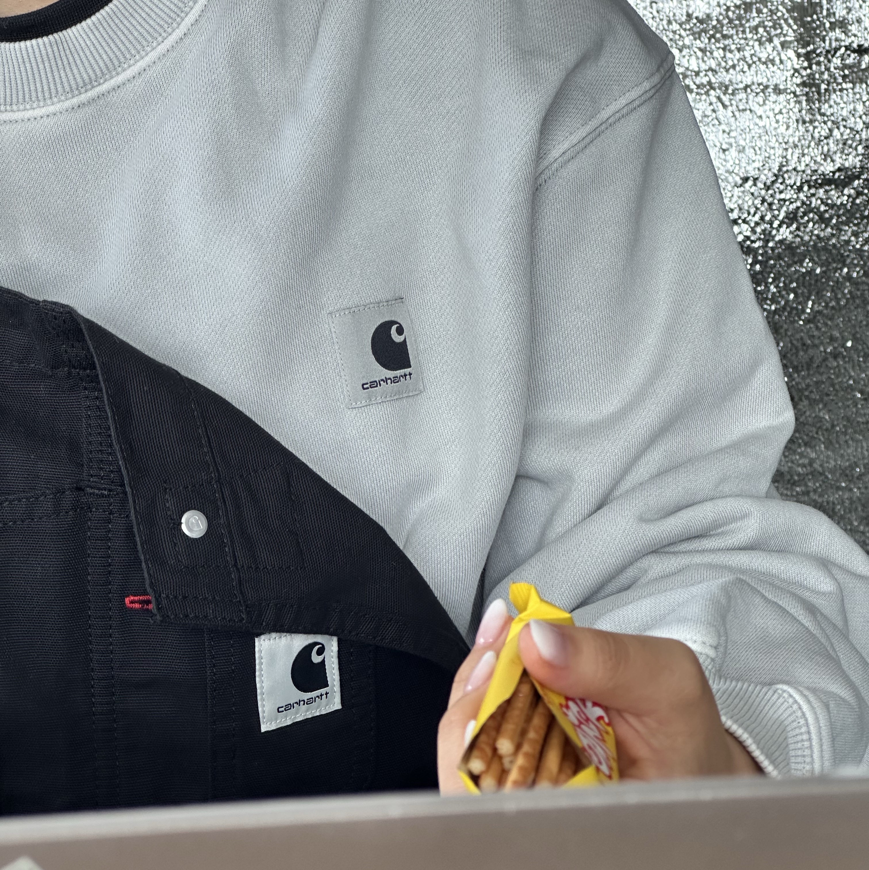 (W) Carhartt WIP Hubbard Canvas Bib Overall Straight Black 착용 스타일