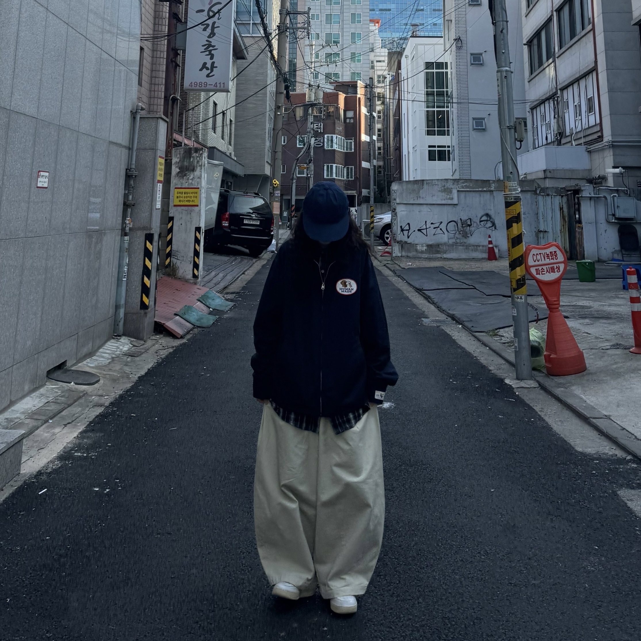 Human Made Drizzler Jacket Navy 착용 스타일 - 2