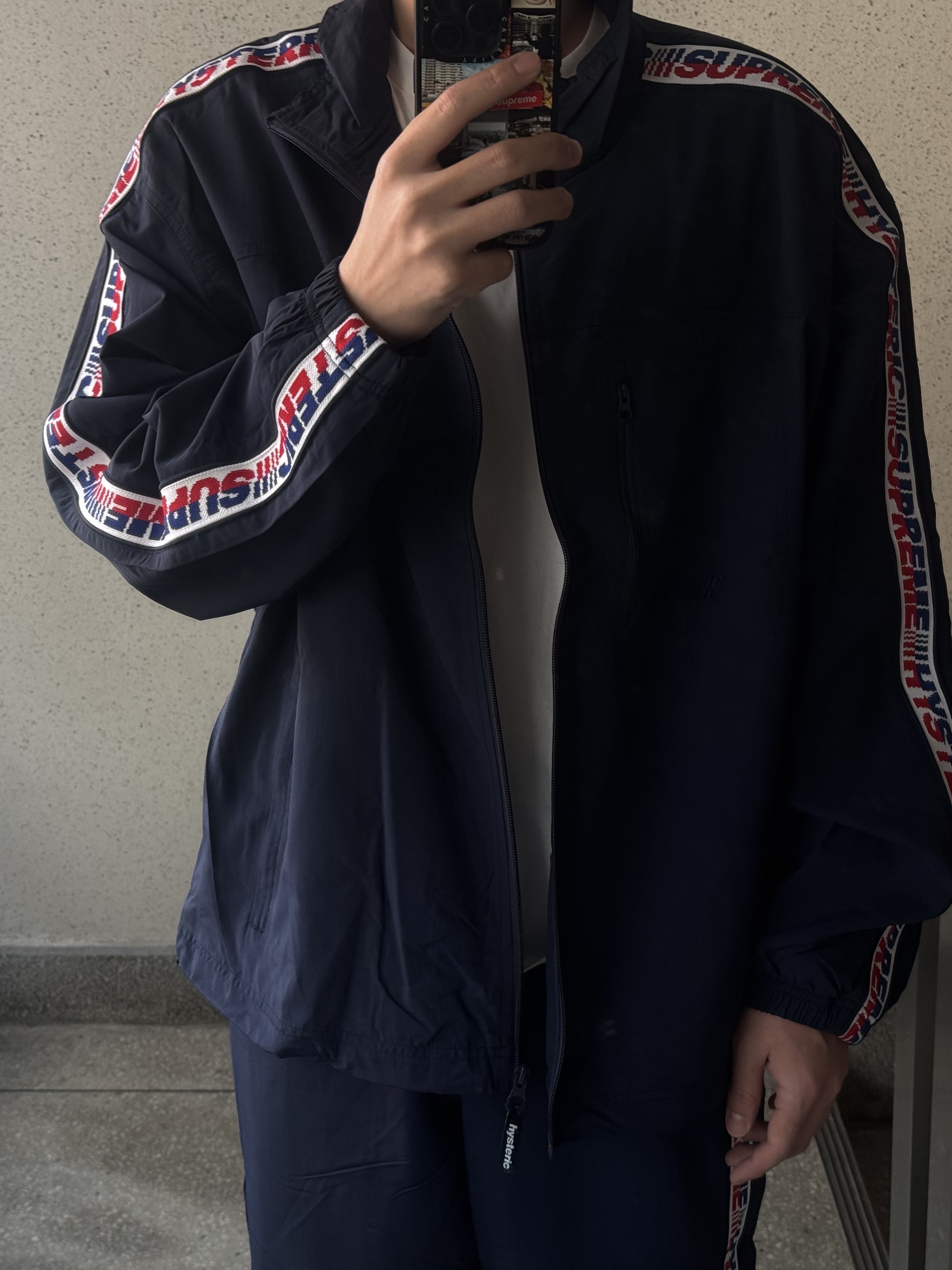 Supreme x Hysteric Glamour Track Jacket Navy - 24FW, Supreme x Hysteric Glamour Track Pant Navy - 24FW 착용 스타일