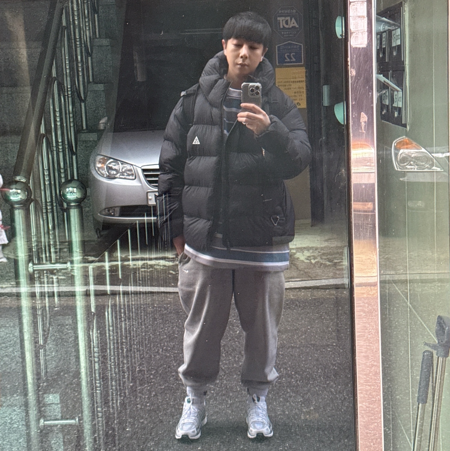 Nike ACG Therma-Fit ADV Lunar Lake Loose Hooded Jacket Black Summit White - Asia, Nike NSW Short Sleeve French Terry Top White 착용 스타일