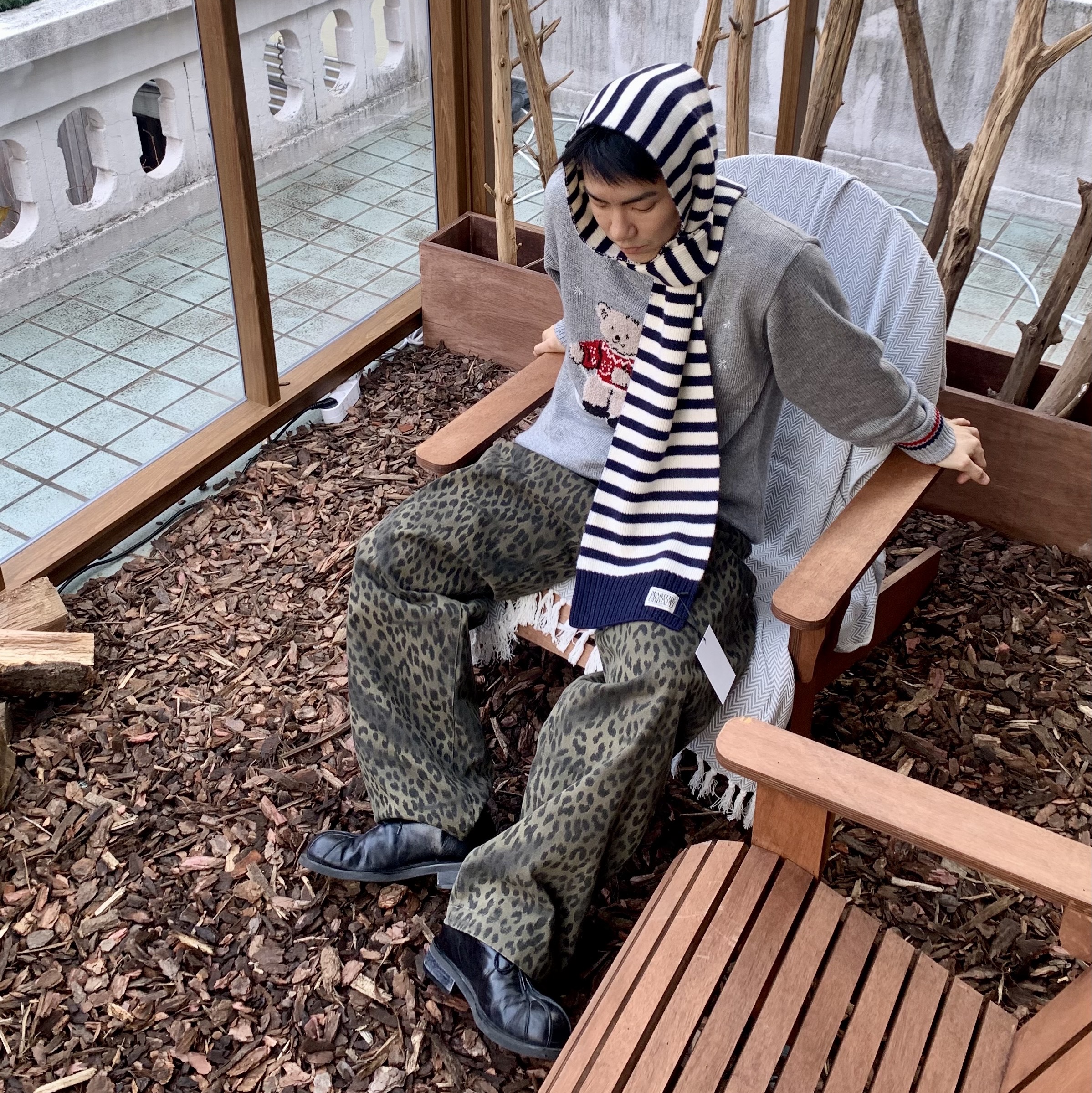 ersco Leopard Baggy Trousers Khaki 착용 스타일 - 2