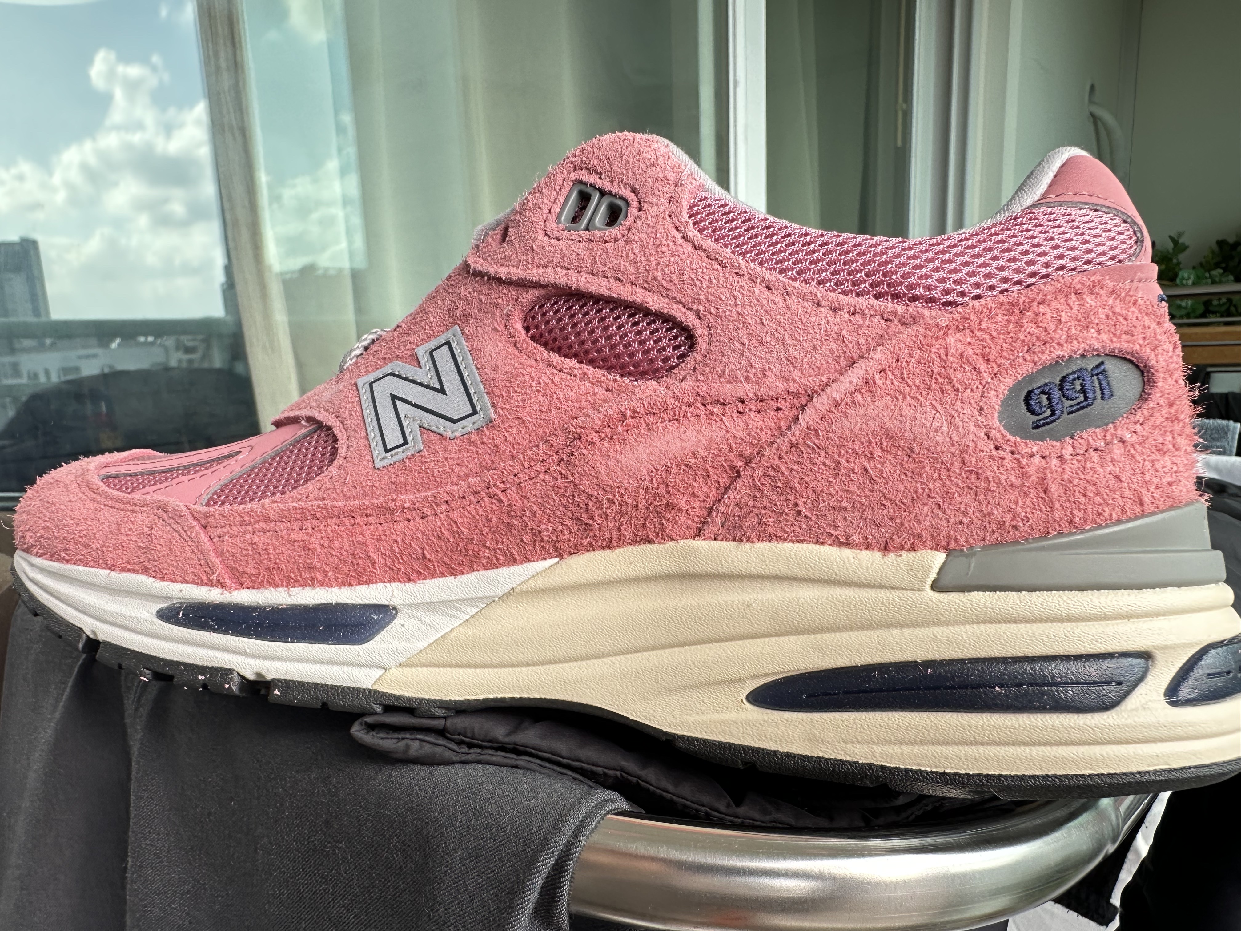 New Balance 991v2 Made in UK Brandied Apricot 착용 스타일