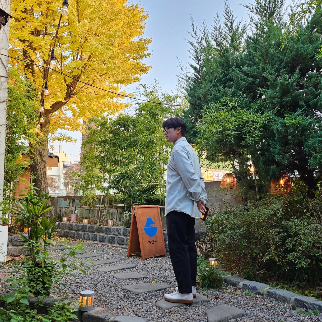 Supreme Small Box Shirt Washed Denim - 24FW, Nike x Tom Sachs General Purpose Shoe Light Cream 착용 스타일