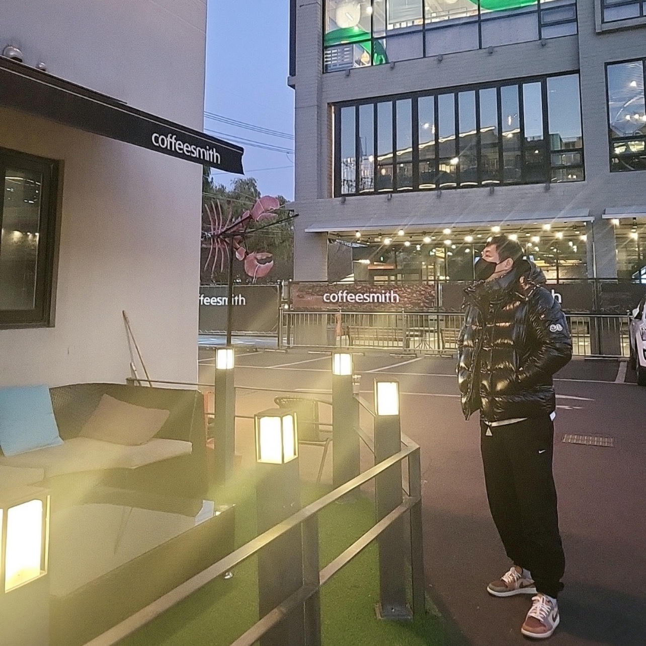 Moncler Maya 70 Short Down Jacket Black - 22FW, Jordan 1 x Zion Williamson Retro Low OG Flax and Oil Green 착용 스타일