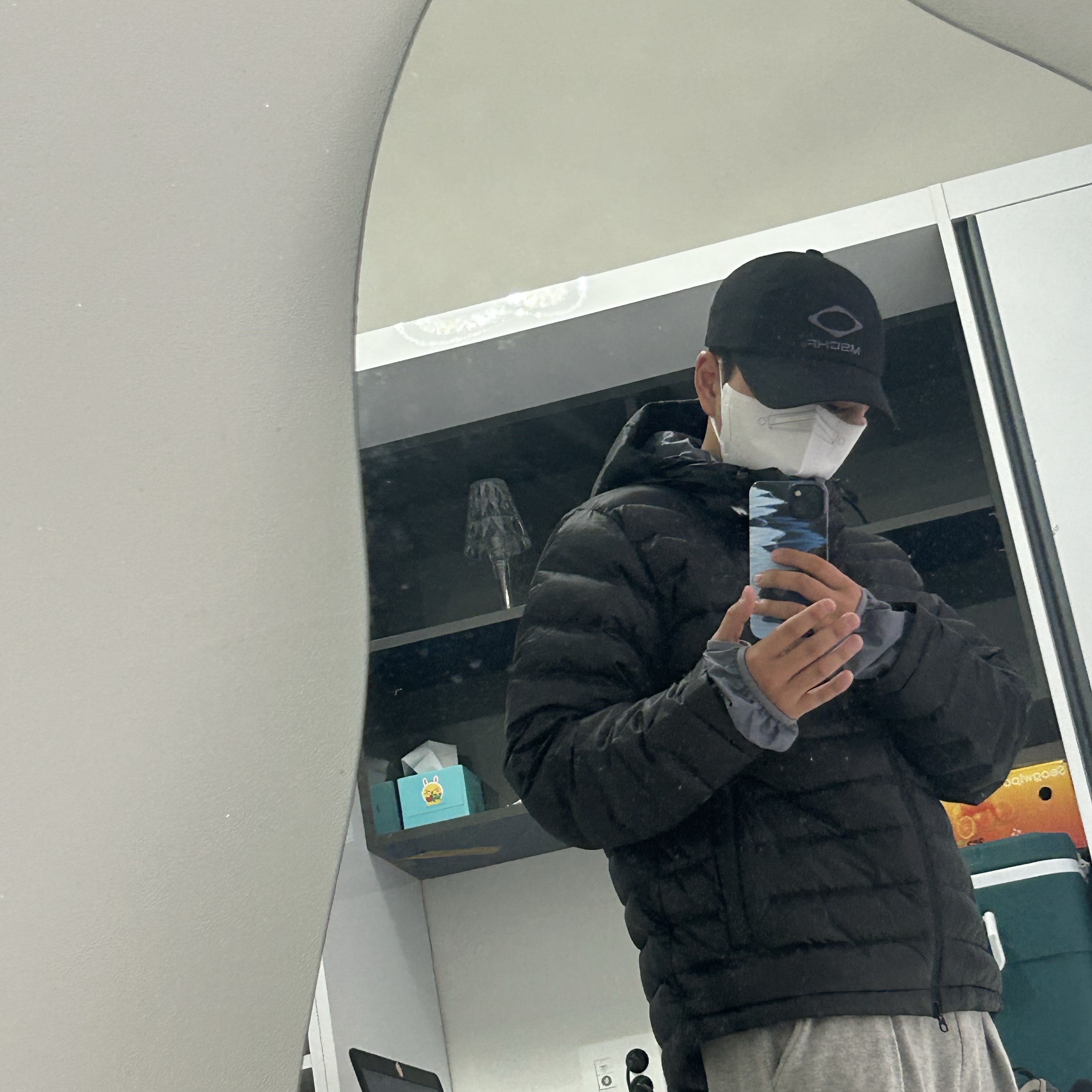 Sansan Gear Suffix Puffer Jacket Black - 23FW 착용 스타일