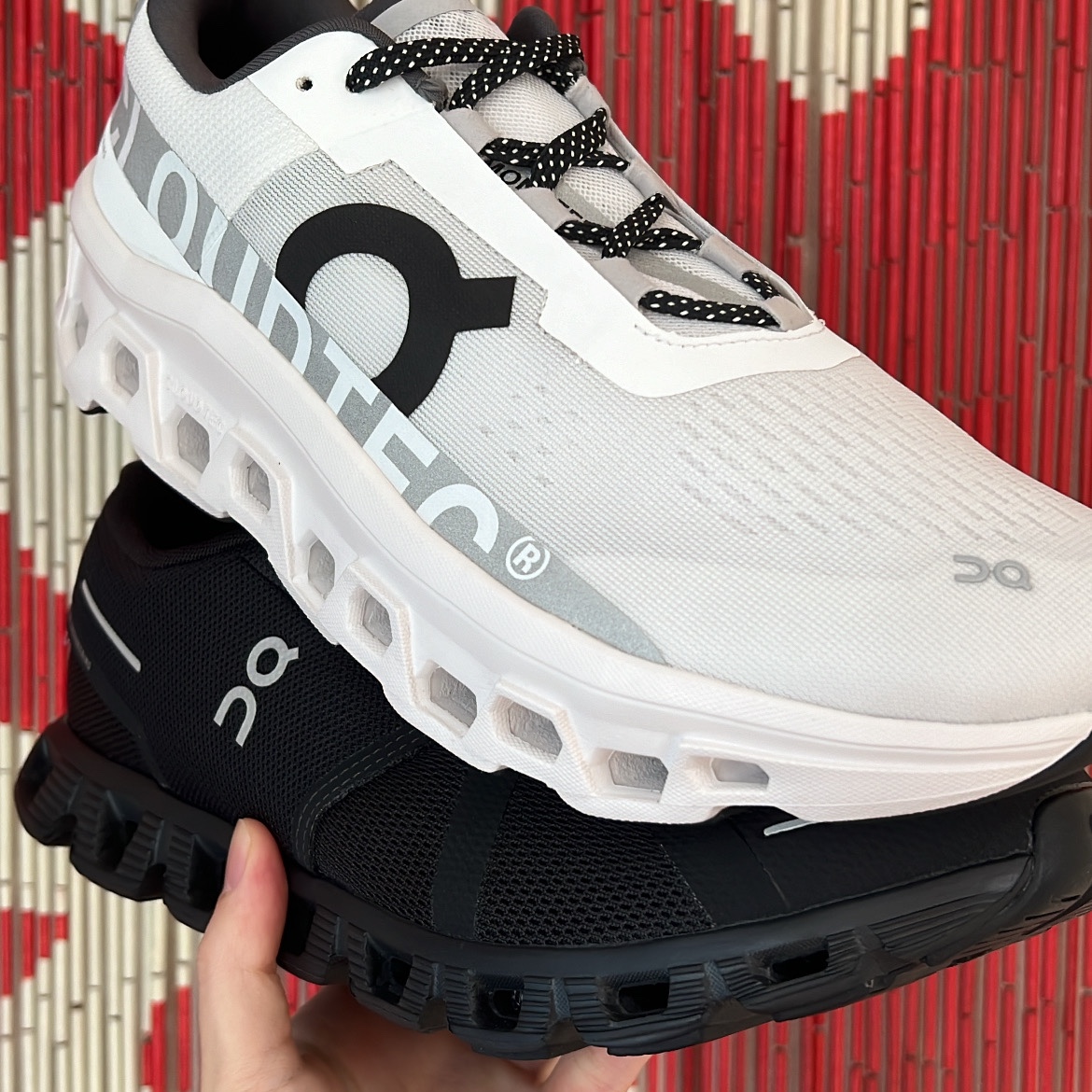 On Running Cloudmonster All White, On Running Cloud 5 All Black 착용 스타일