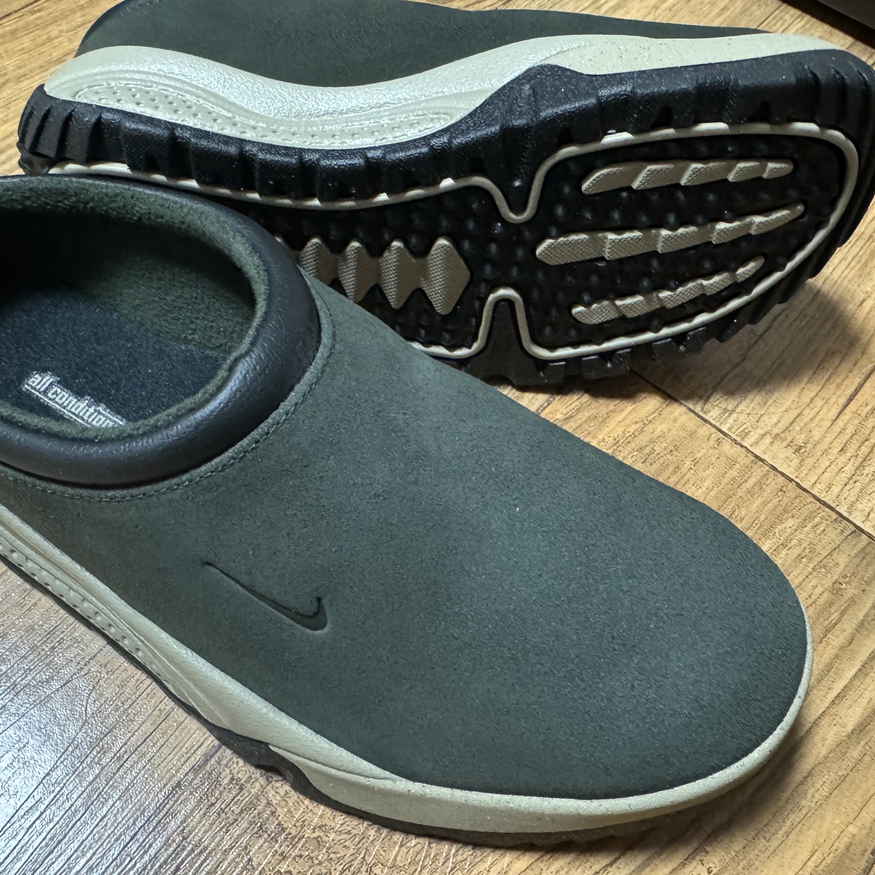 Nike ACG Rufus Sequoia 착용 스타일