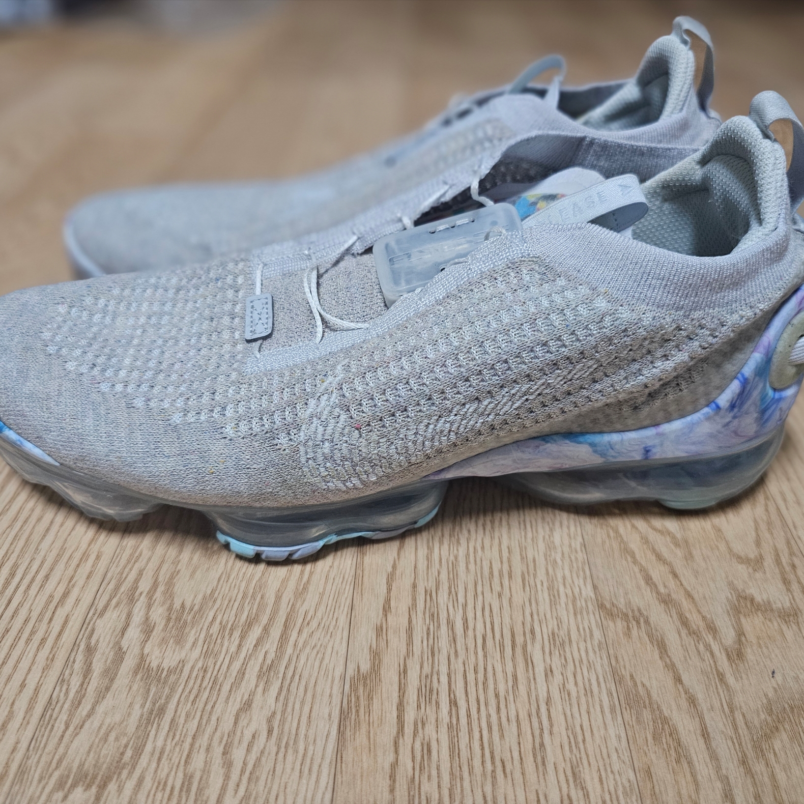 Nike Air VaporMax 2020 Flyknit Summit White 착용 스타일