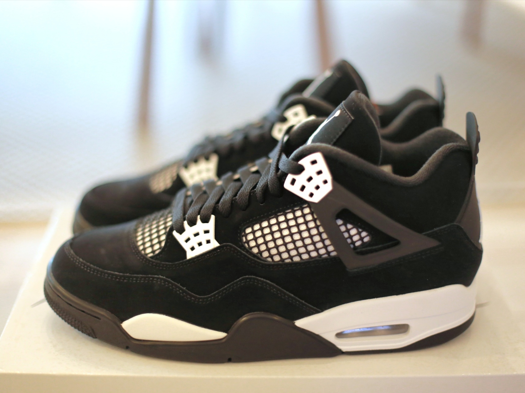 Jordan 4 Retro White Thunder 착용 스타일 - 1