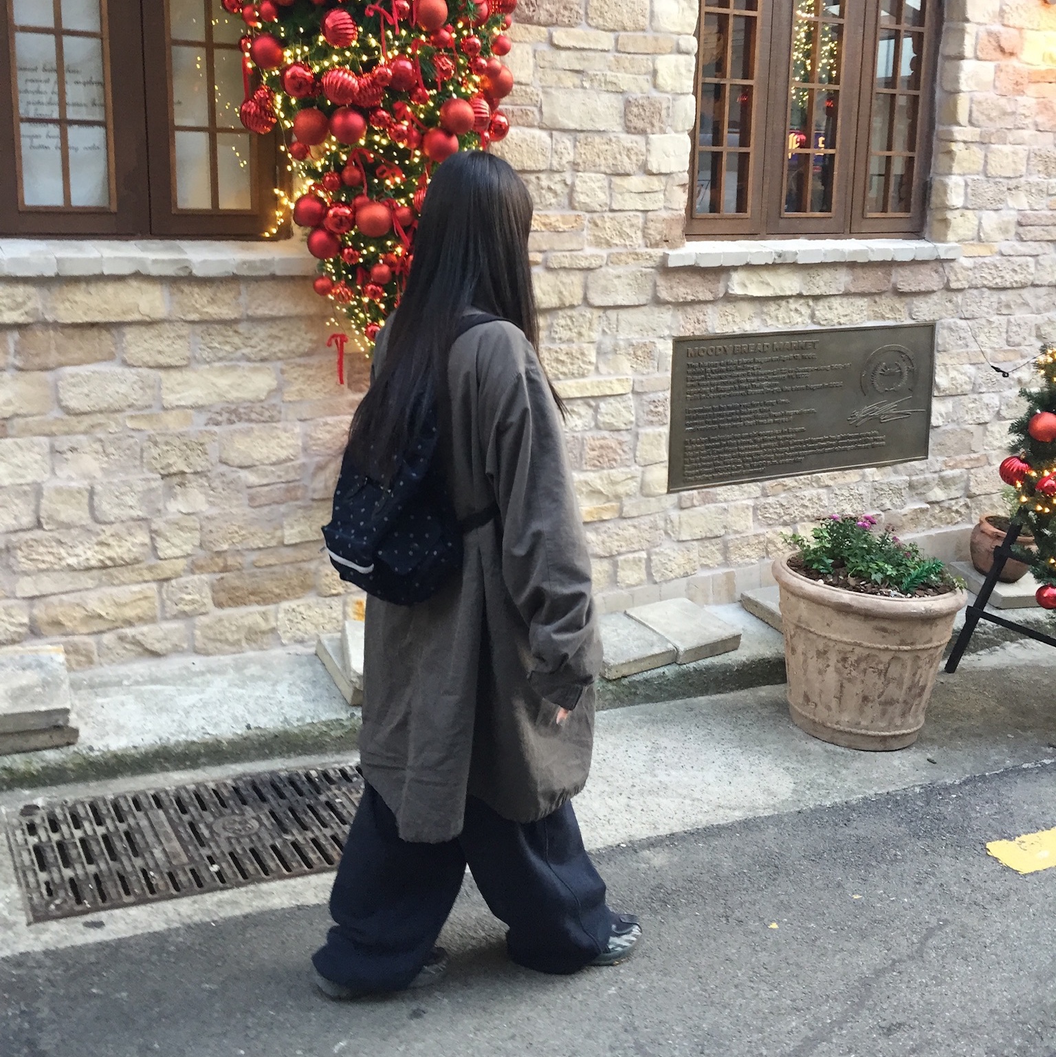Hatchingroom Mods Parka Washed Mud Brown 착용 스타일 - 2