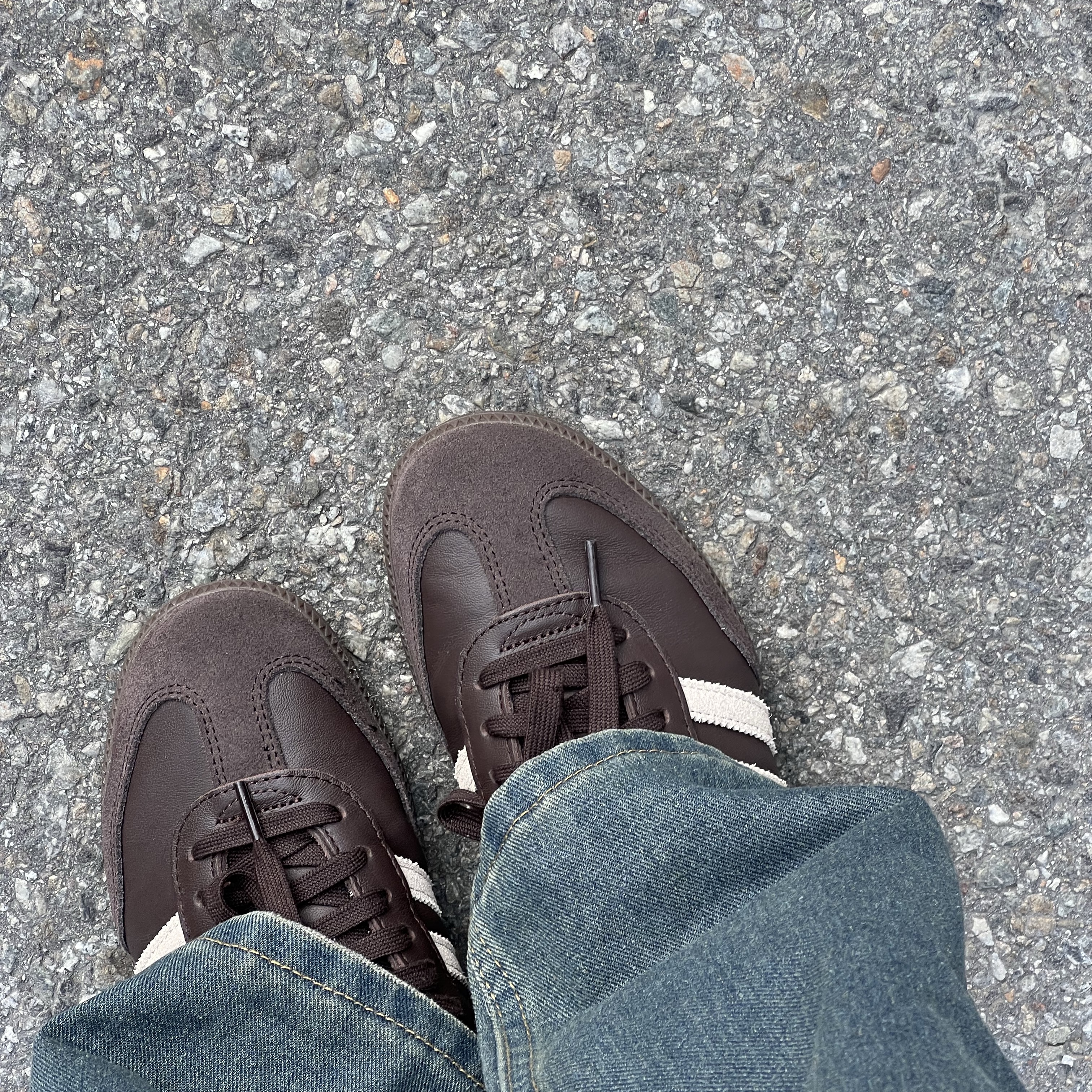 Adidas Samba OG Dark Brown Clay Brown 착용 스타일