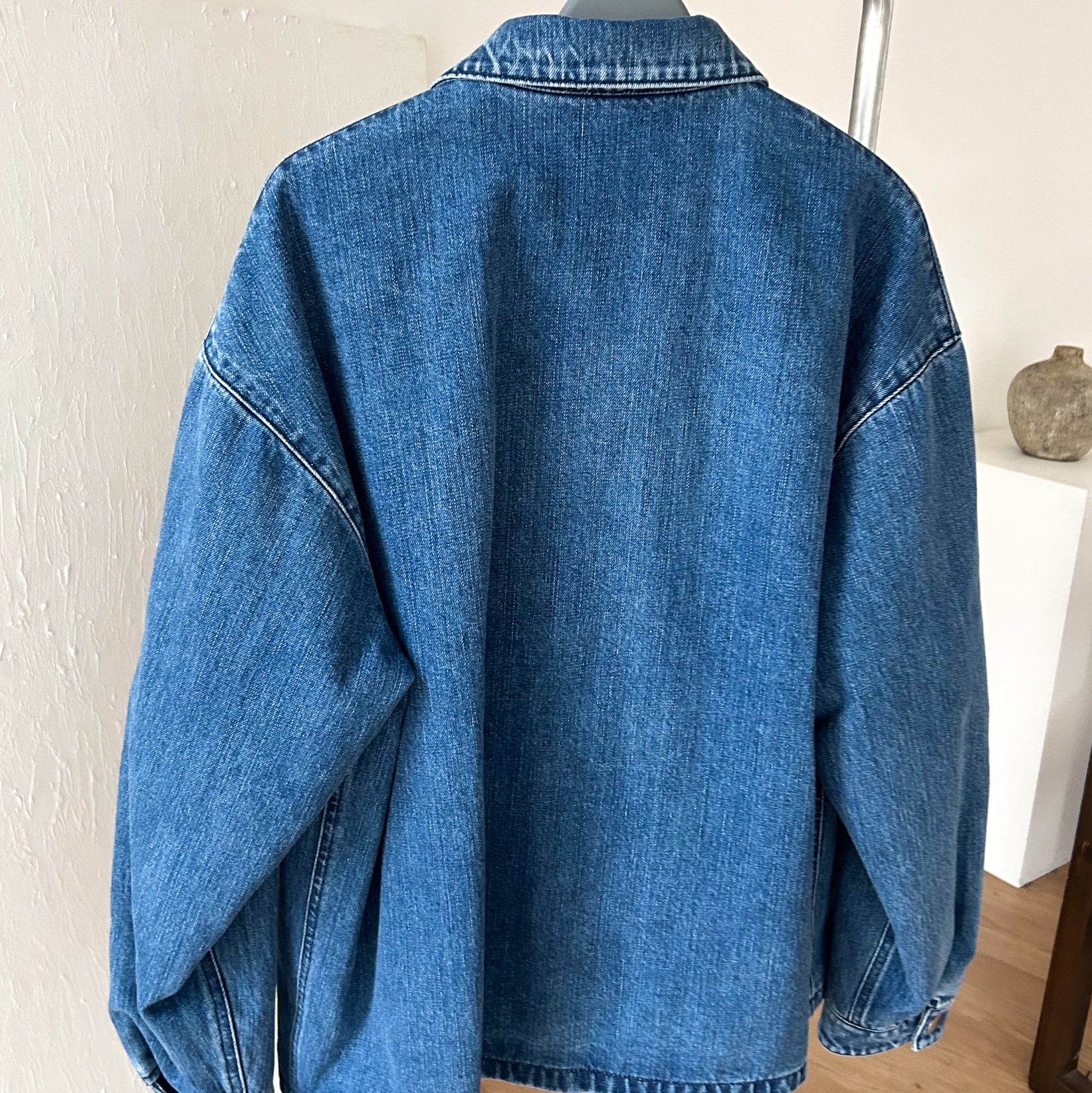 Prada Padding Denim Shirt Light Blue 착용 스타일 - 2