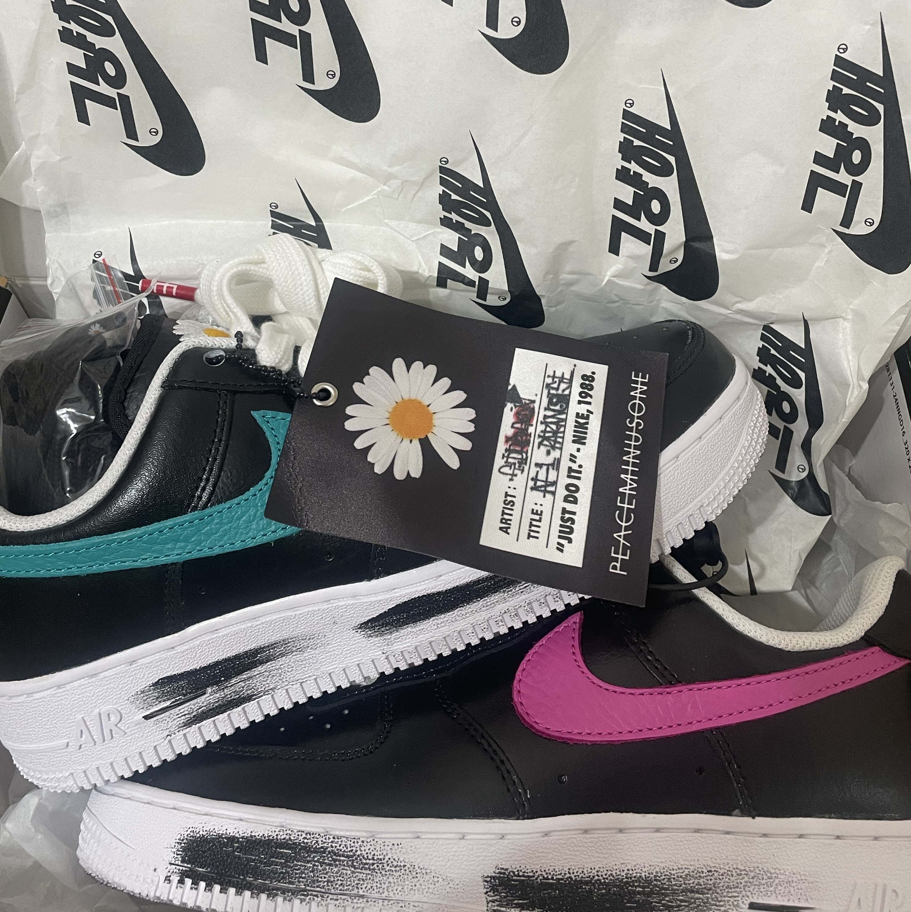 Nike x Peaceminusone Air Force 1 Low Para-Noise 3.0 Black and Multicolor 착용 스타일 - 2