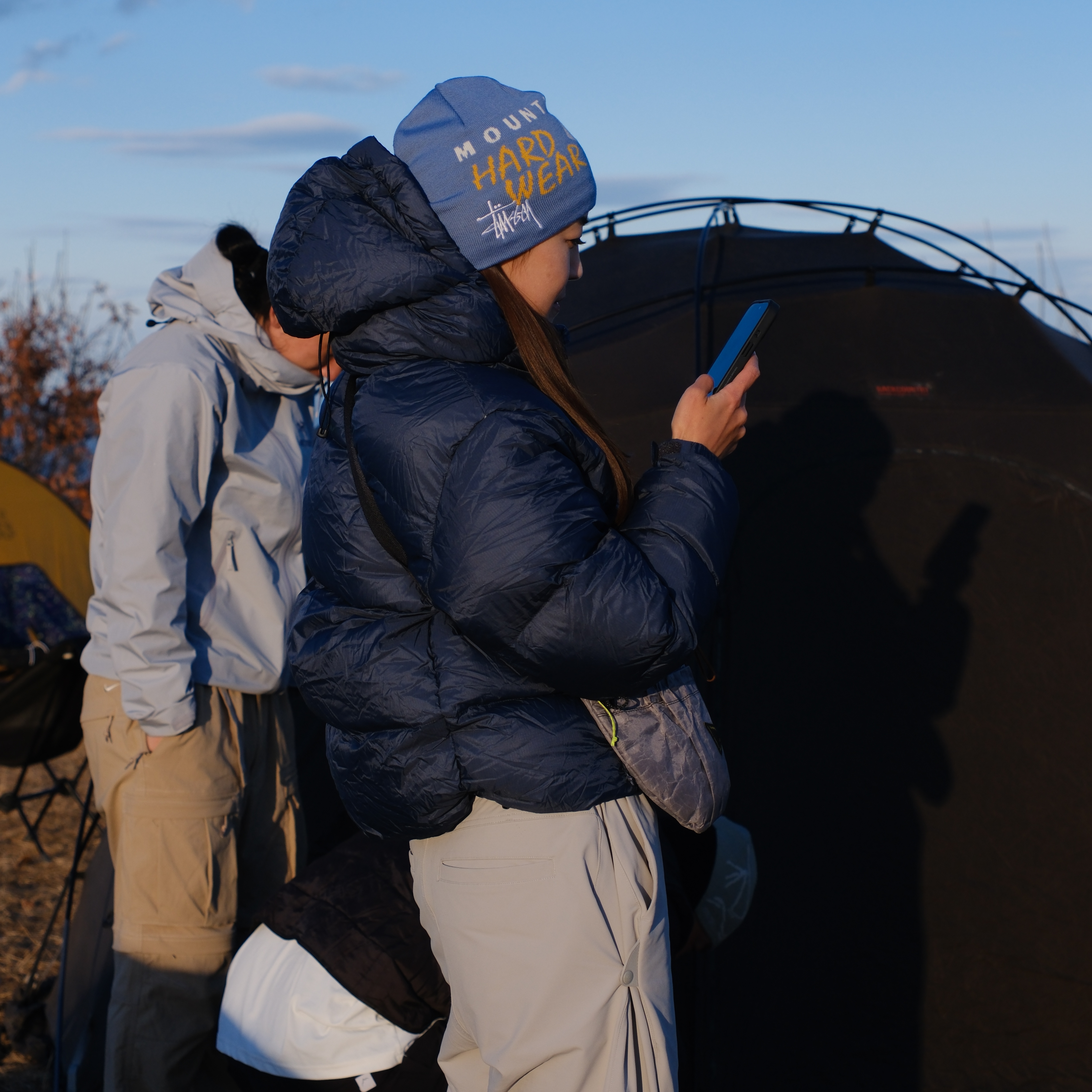 Stussy x Mountain Hardwear Caelum Dome Beanie Nitric Blue 착용 스타일 - 1