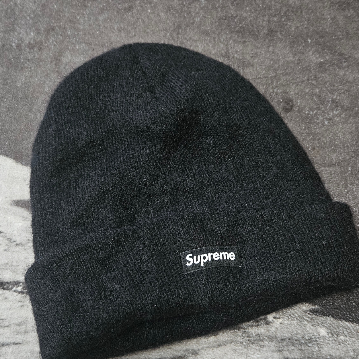 Supreme Mohair Beanie Black - 23FW 착용 스타일