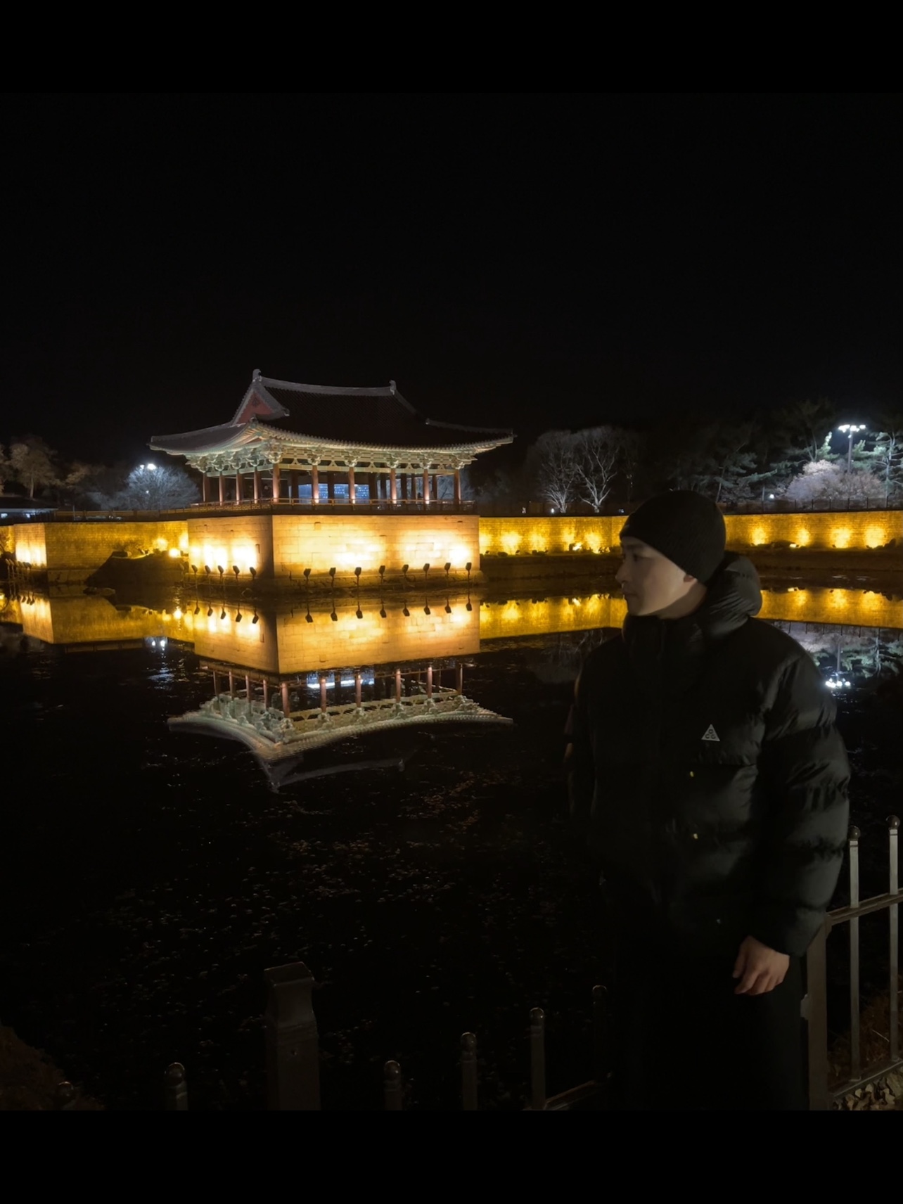Nike ACG Therma-Fit ADV Lunar Lake Puffer Jacket Black - Asia, Stussy Basic Cuff Beanie Black 착용 스타일 - 1