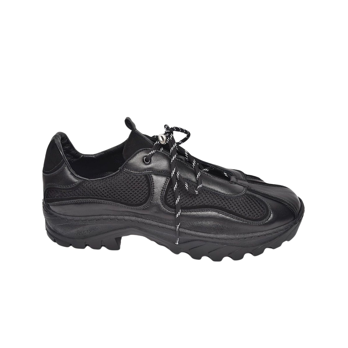 데베시용 하이크 트랙커즈 01 크로우 블랙(Deviation Hike Trackers 01 Crow Black)