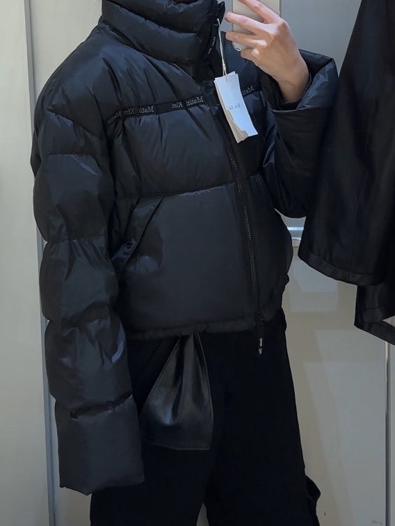 (W) Matin Kim Taping Puffer Down Jumper Black 착용 스타일 - 1