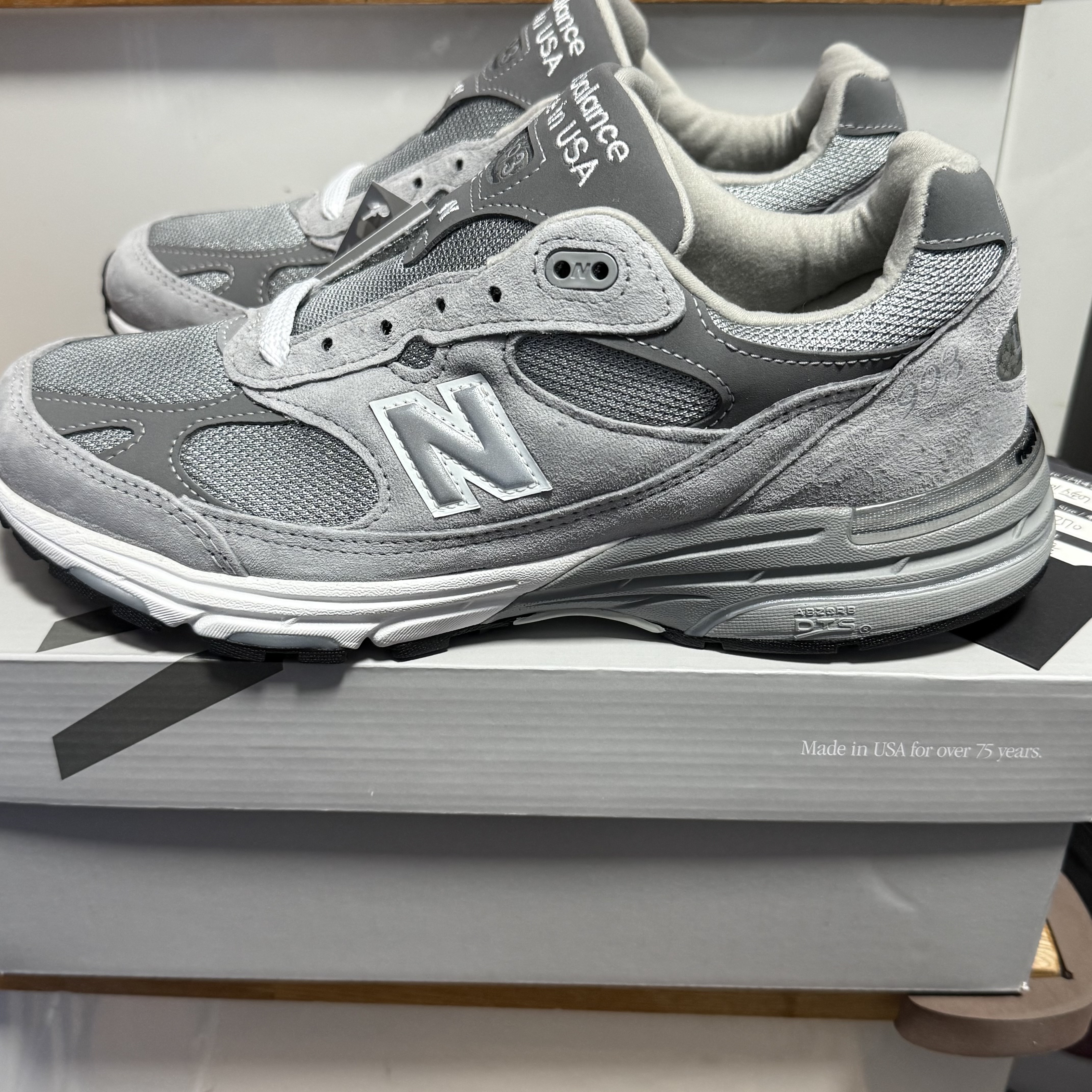 New Balance 993 Made in USA Grey - D Standard 착용 스타일