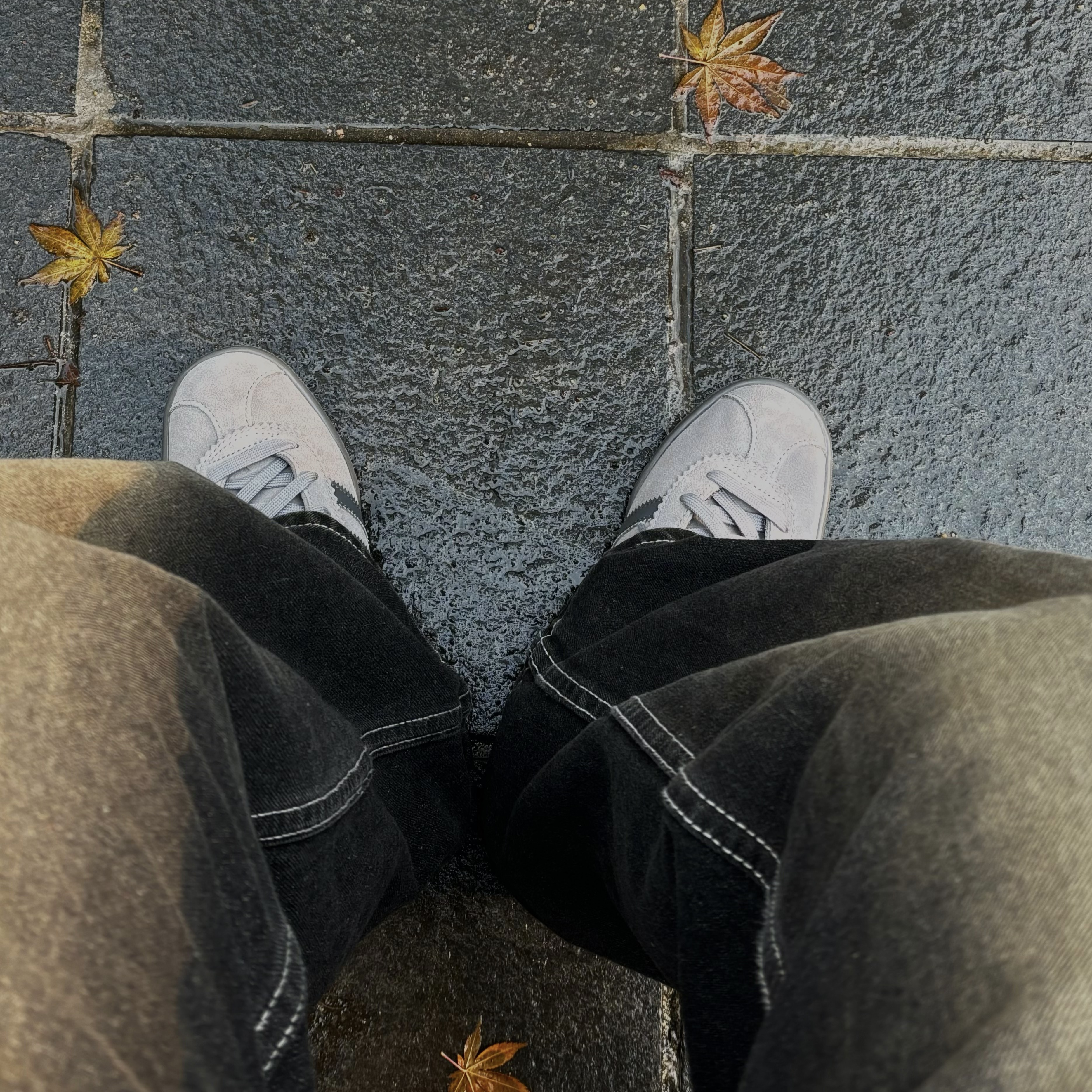 Adidas Stadt Grey Three Grey Five 착용 스타일 - 2