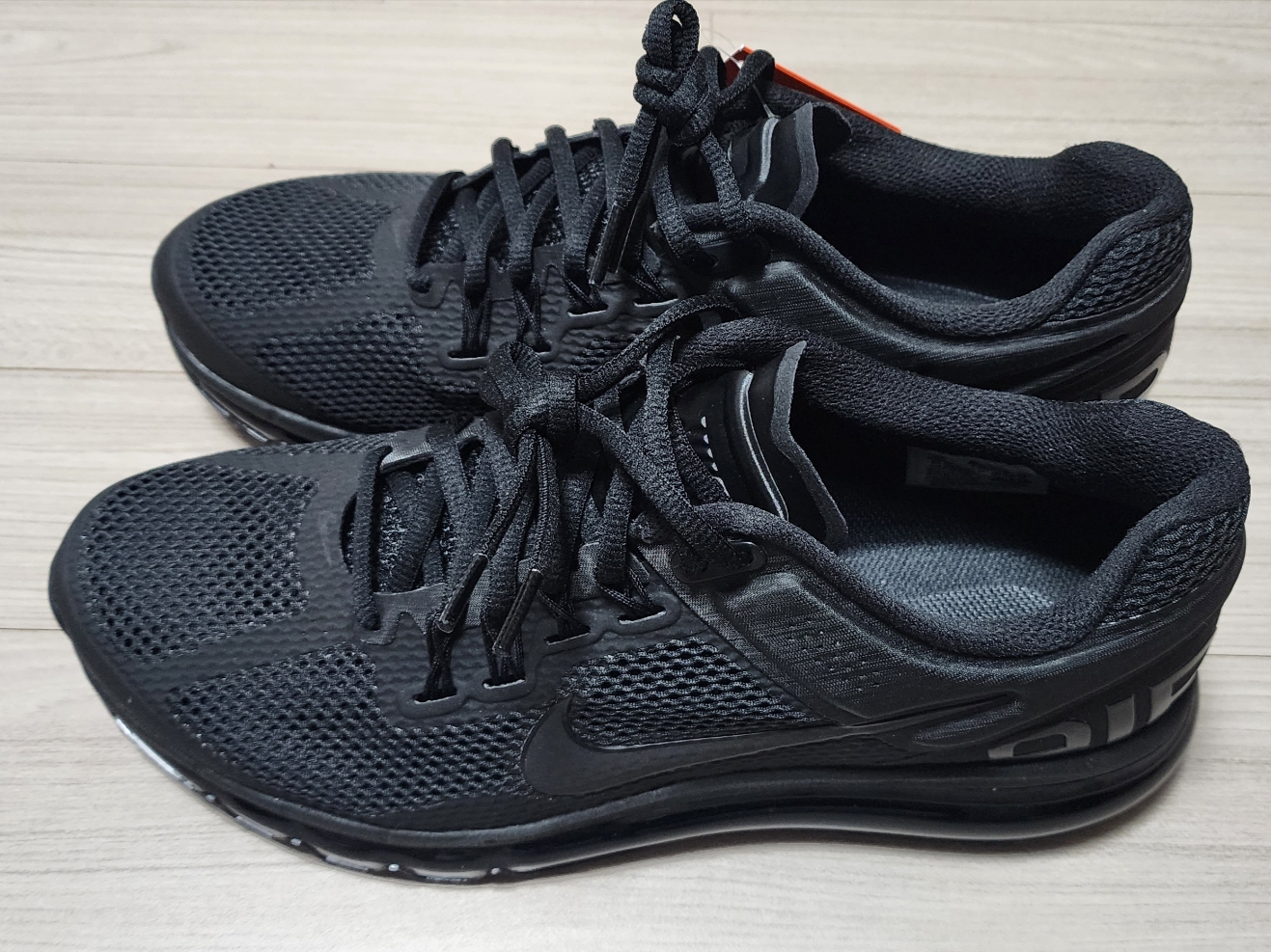 Nike Air Max 2013 Black 착용 스타일