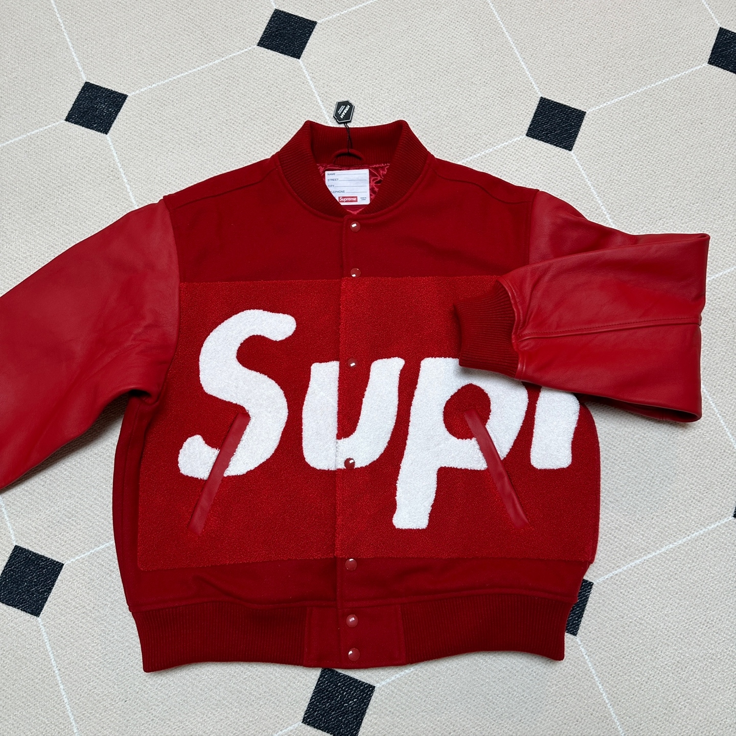 Supreme Big Logo Chenille Varsity Jacket Red - 24SS 착용 스타일