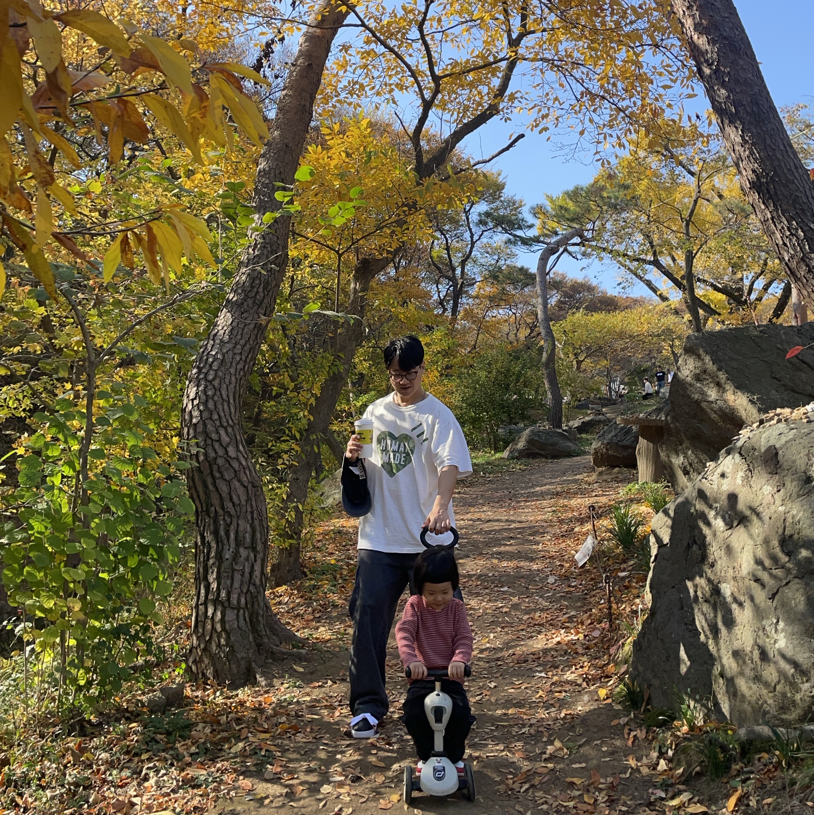 Human Made x Kaws Graphic T-Shirt #1 White 착용 스타일