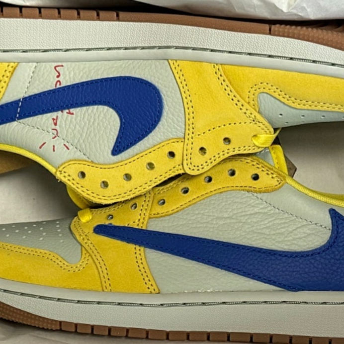 (W) Jordan 1 x Travis Scott Retro Low OG SP Canary 착용 스타일