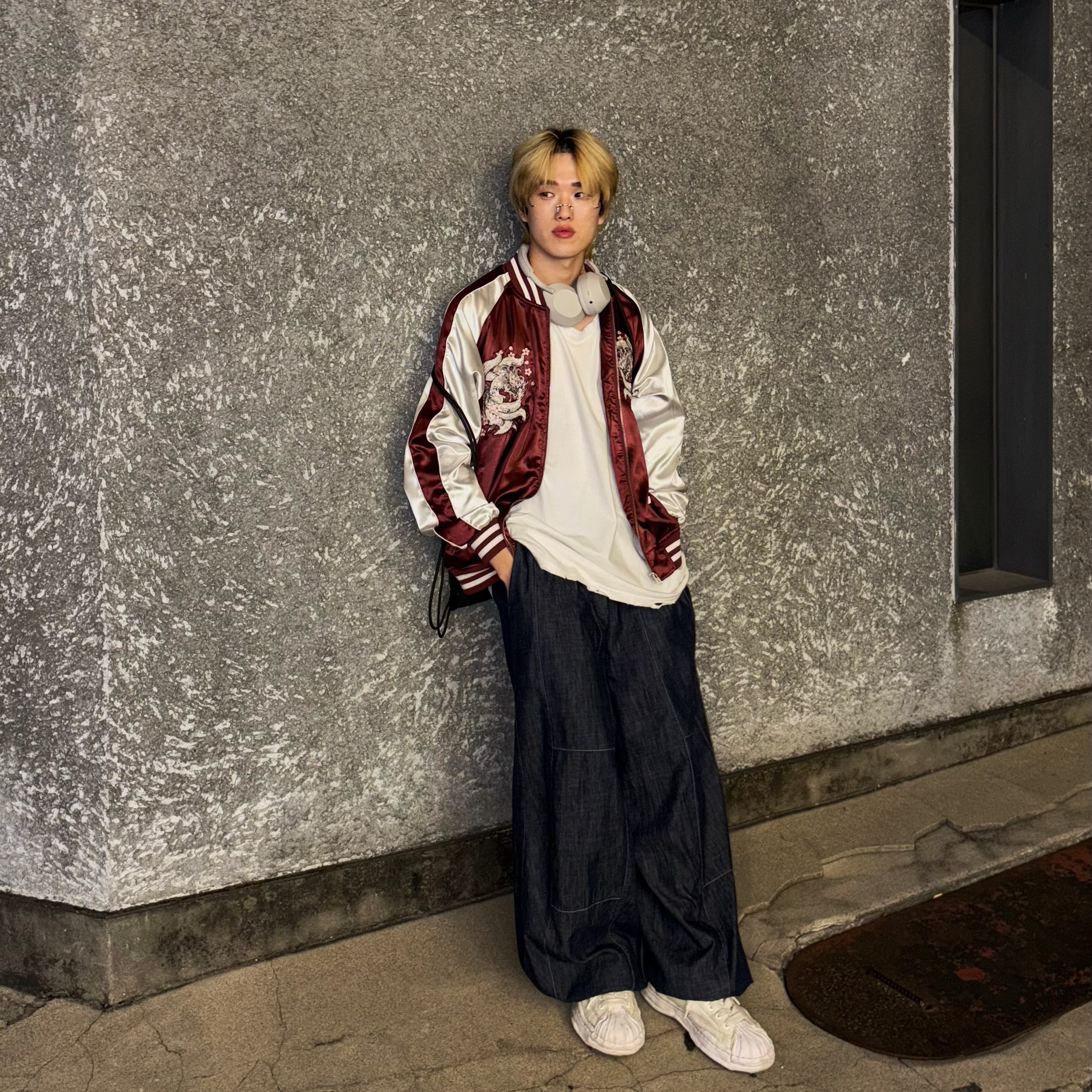 Maison Mihara Yasuhiro Blakey OG Sole Canvas Low-top Sneakers White, Sony WH-1000XM5 Silver (Korean Ver.) 착용 스타일 - 1
