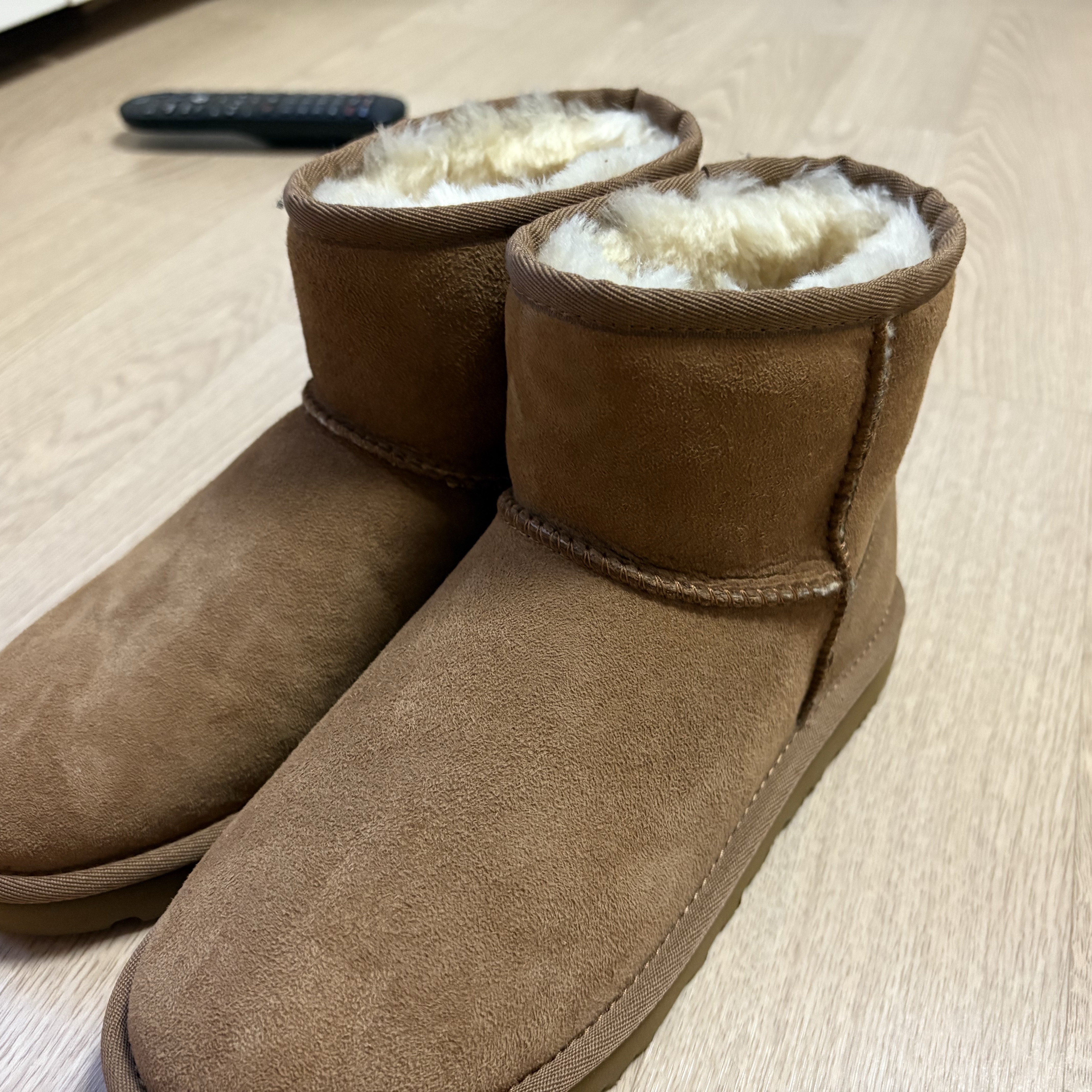 (W) UGG Classic Mini II Boots Chestnut 착용 스타일 - 2