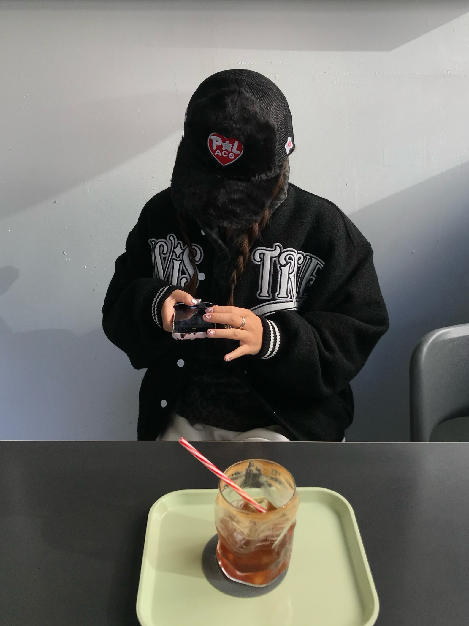 Palace Club Trucker Black - 24FW 착용 스타일 - 2
