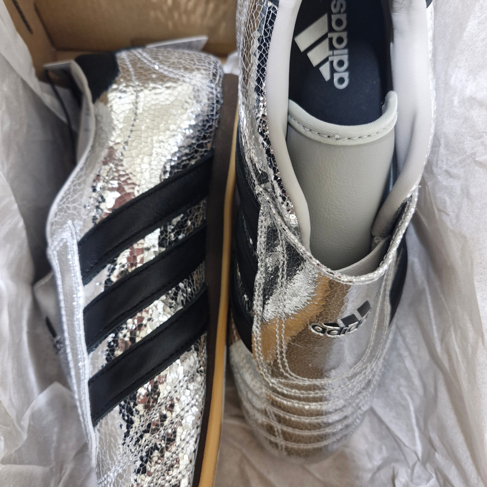 (W) Adidas Taekwondo Core Black Cloud White 착용 스타일 - 4