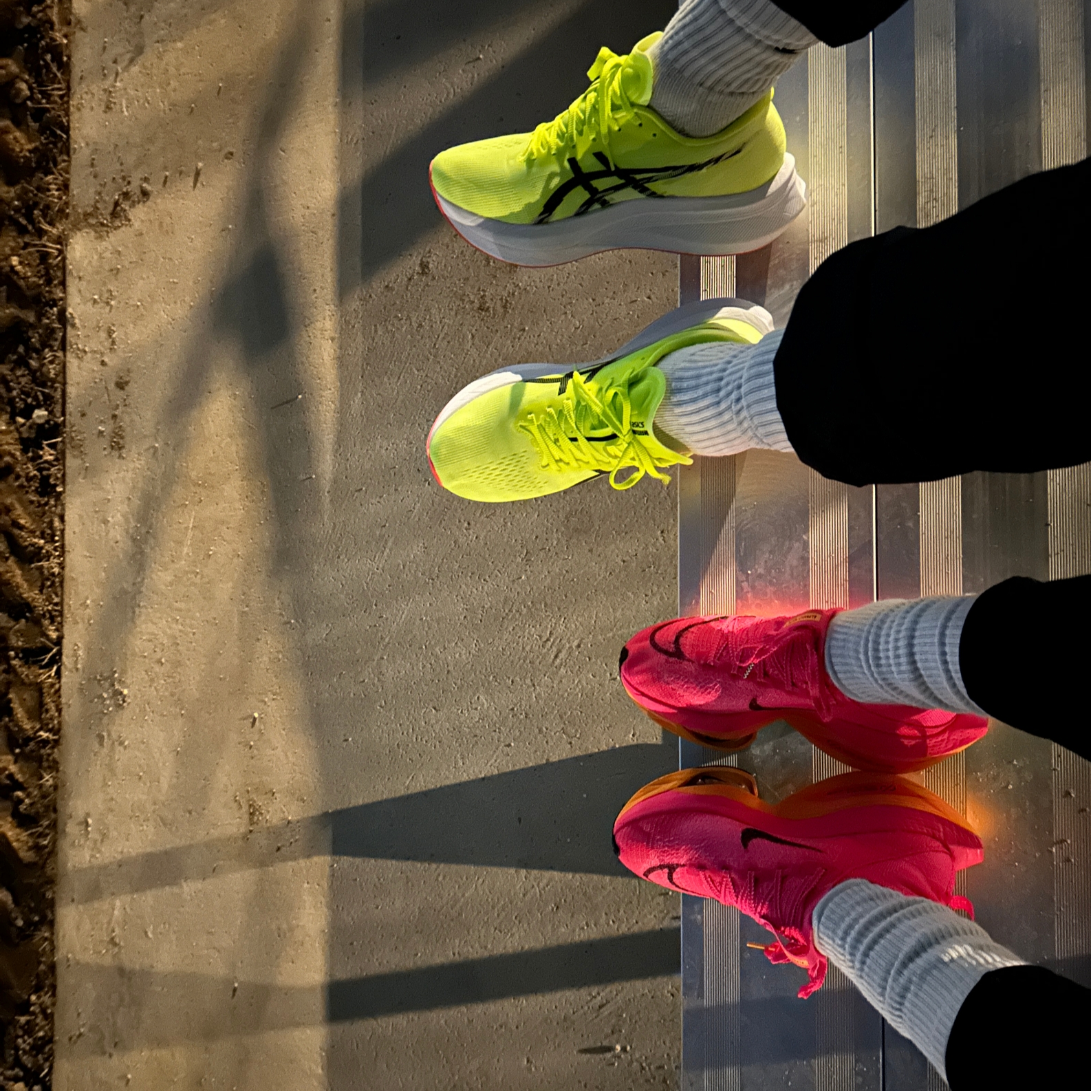 (W) Nike Air Zoom Alphafly Next% 2 Hyper Pink, Asics Magic Speed 4 Safety Yellow Black - 2E Wide 착용 스타일