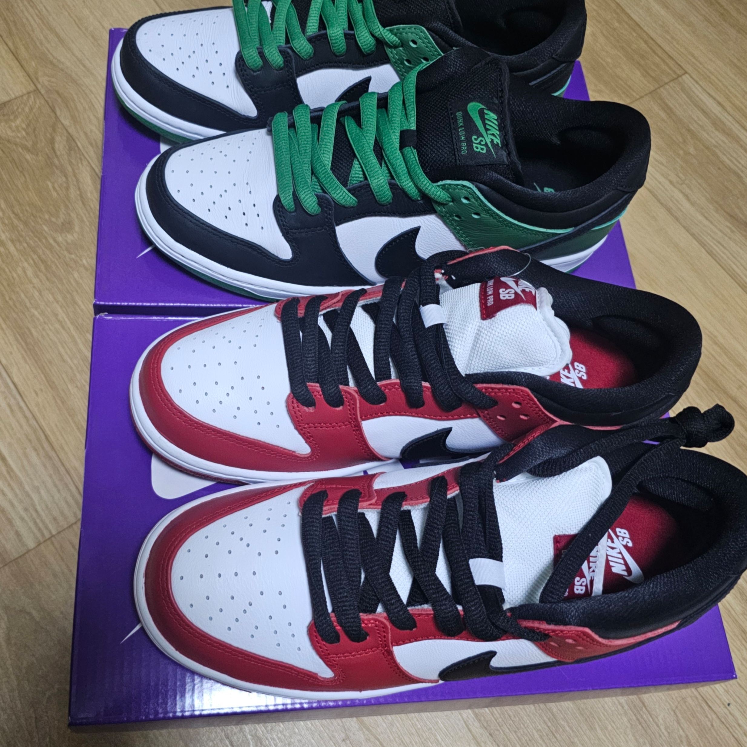 Nike SB Dunk Low Pro Chicago, Nike SB Dunk Low Pro Black and Classic Green 착용 스타일 - 2