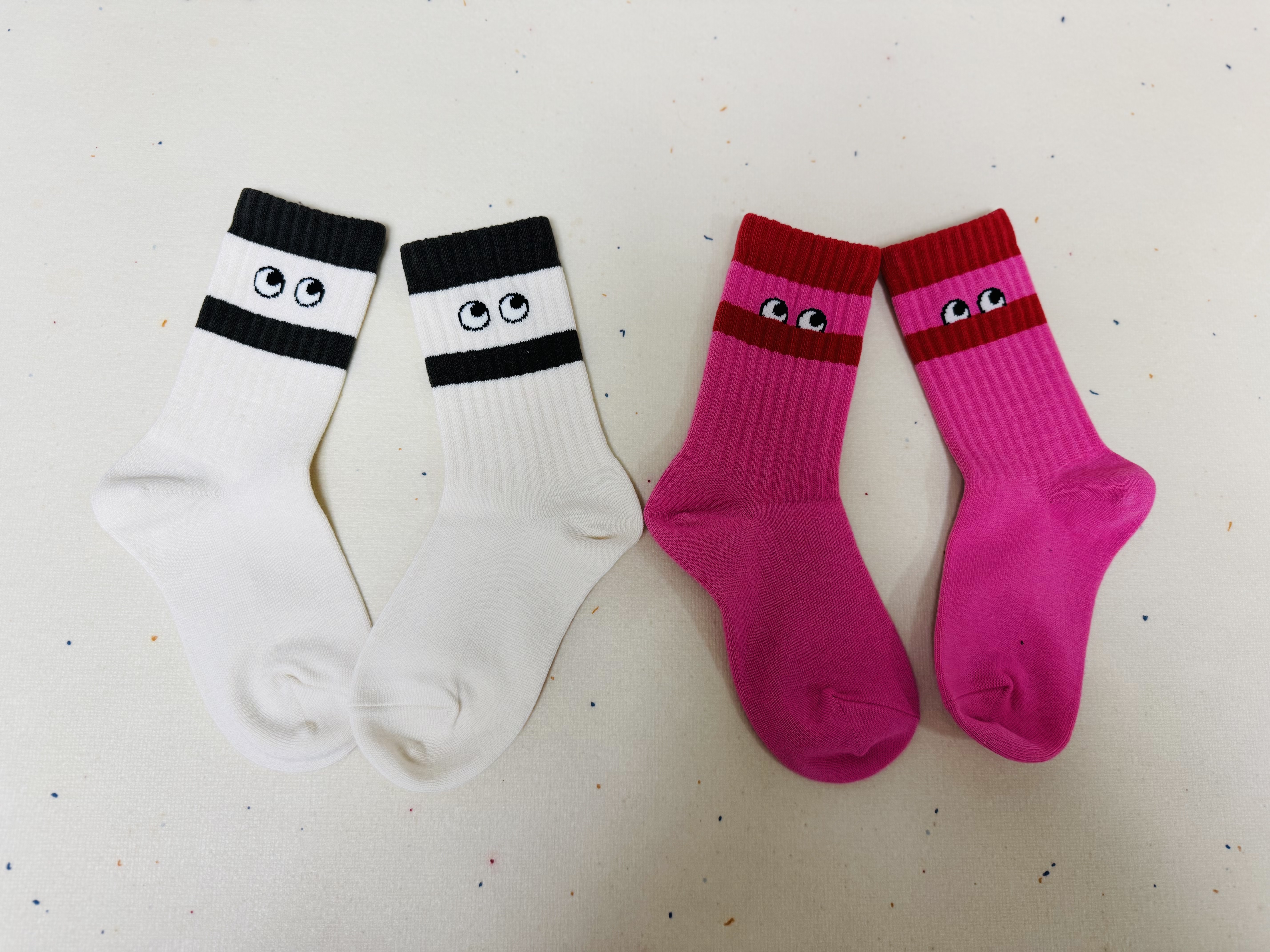 (Kids) Uniqlo x Marimekko Girls Heattech Socks 2P Black Pink 착용 스타일