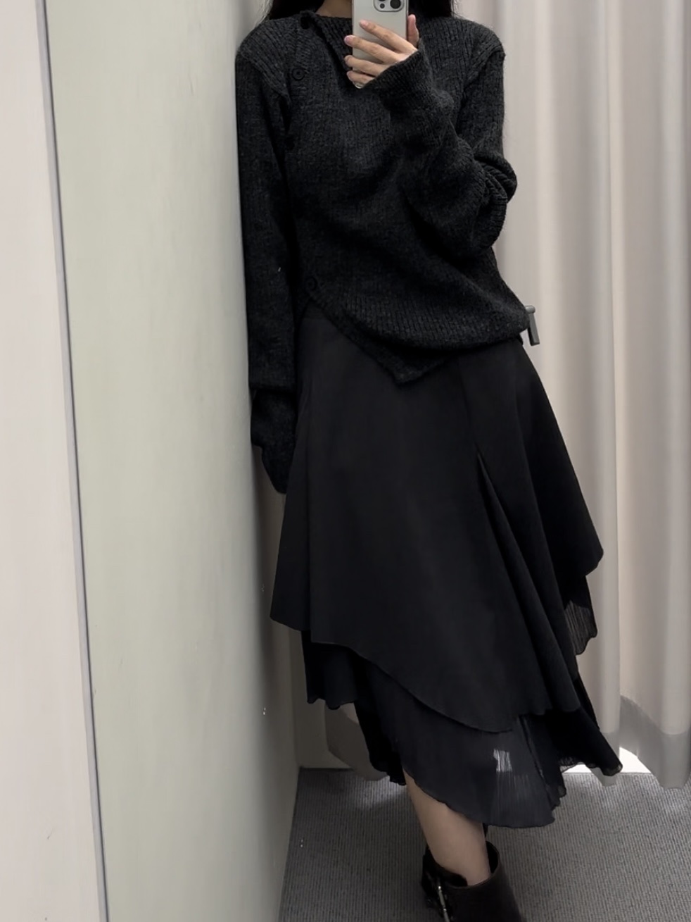 (W) Zara Buckled Biker Flat Ankle Boots Brown 착용 스타일 - 2