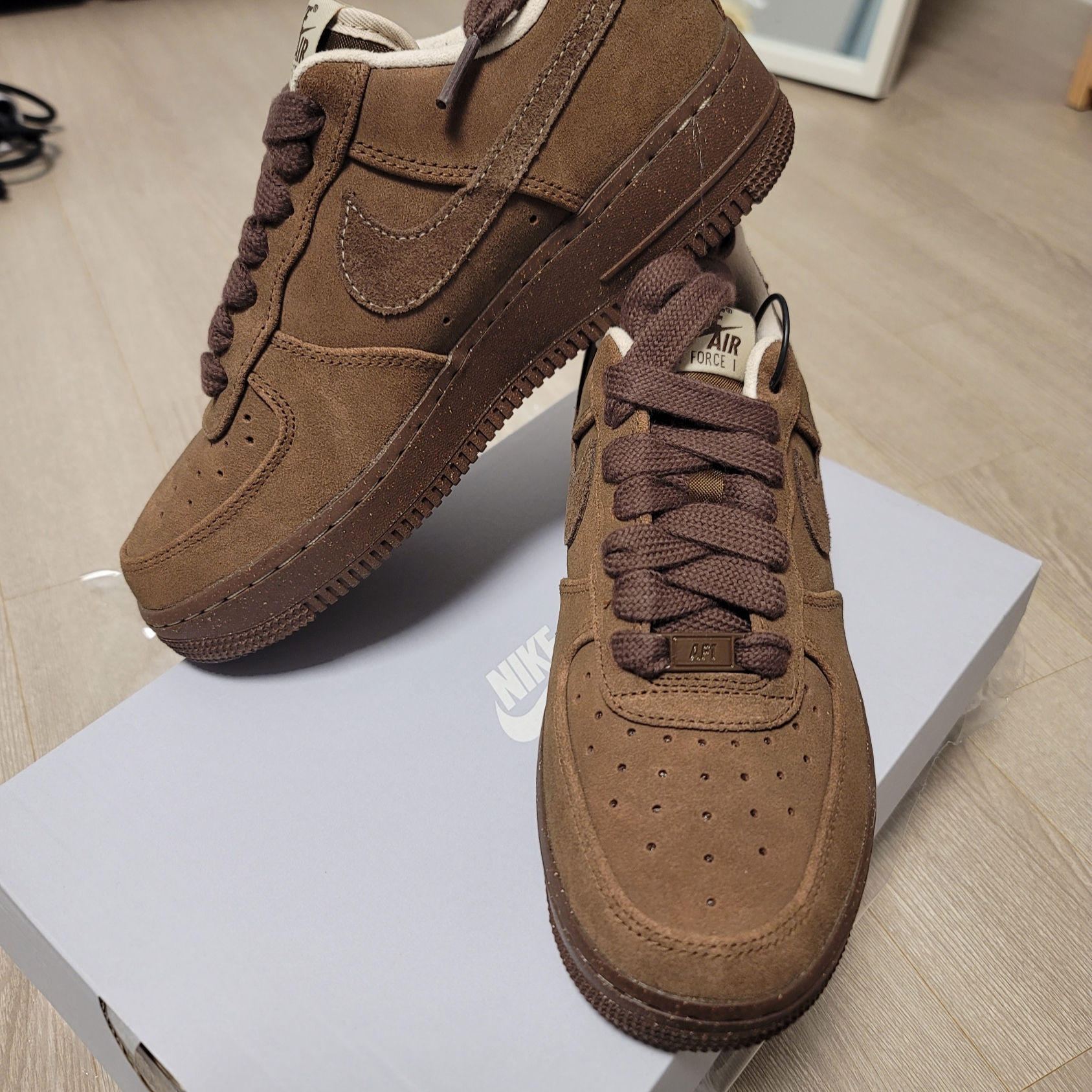 (W) Nike Air Force 1 '07 Cacao Wow 착용 스타일 - 3