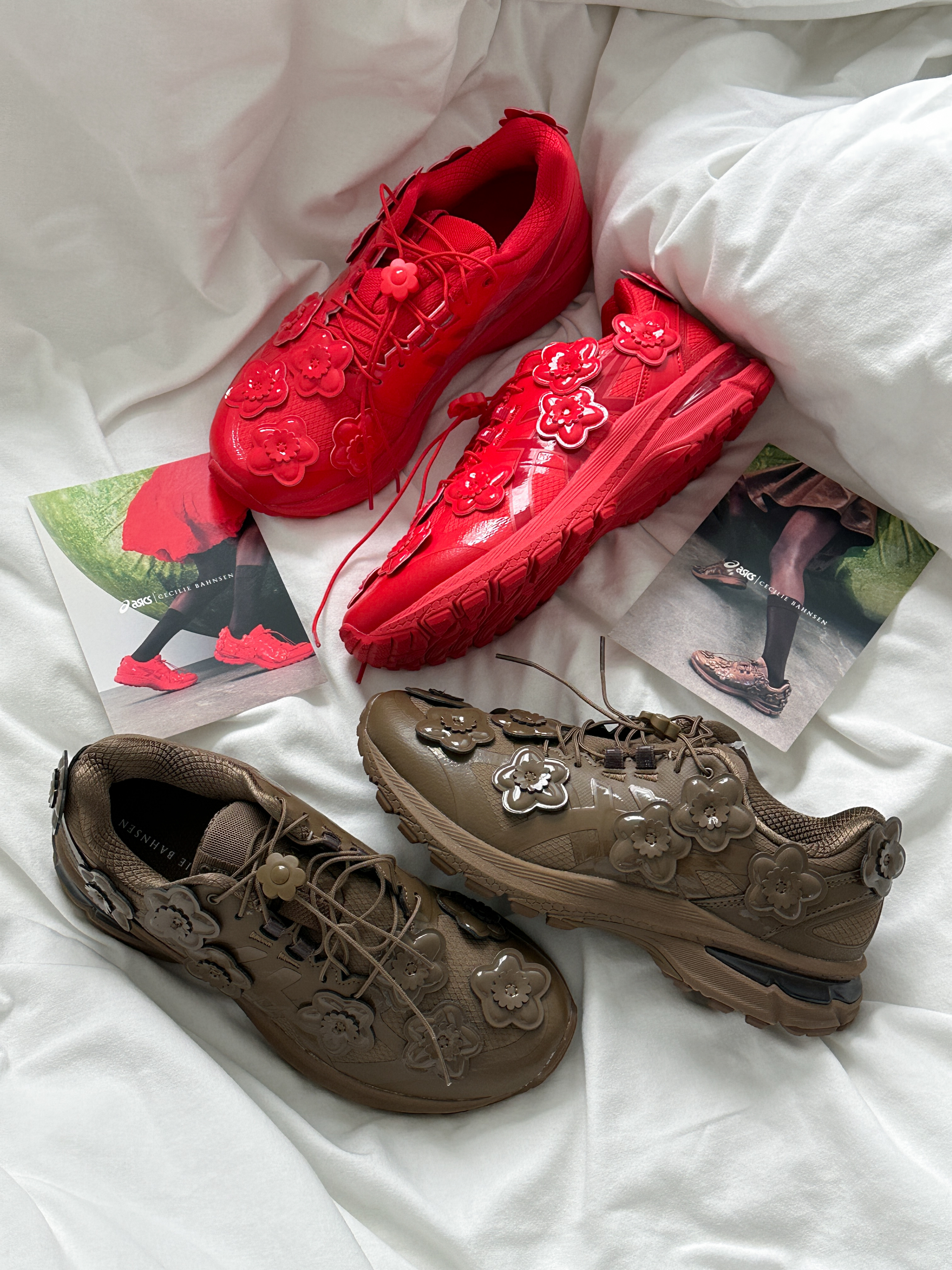Asics x Cecilie Bahnsen Gel-Terrain Sepia, Asics x Cecilie Bahnsen Gel-Terrain Red 착용 스타일 - 1